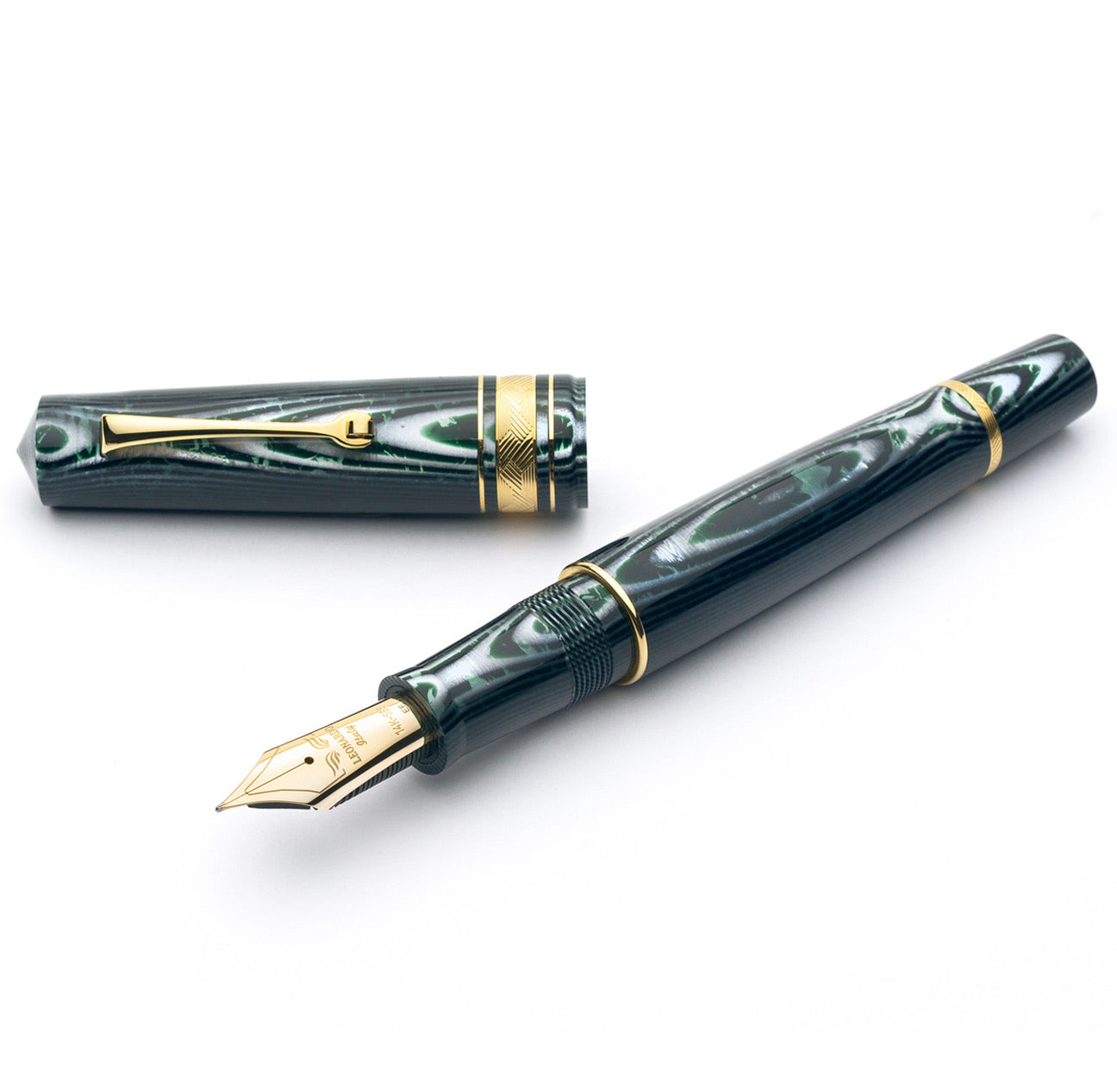 leonardo-officina-italiana-momento-zero-grande-arco-verde-stilografica-in-cellul image 1