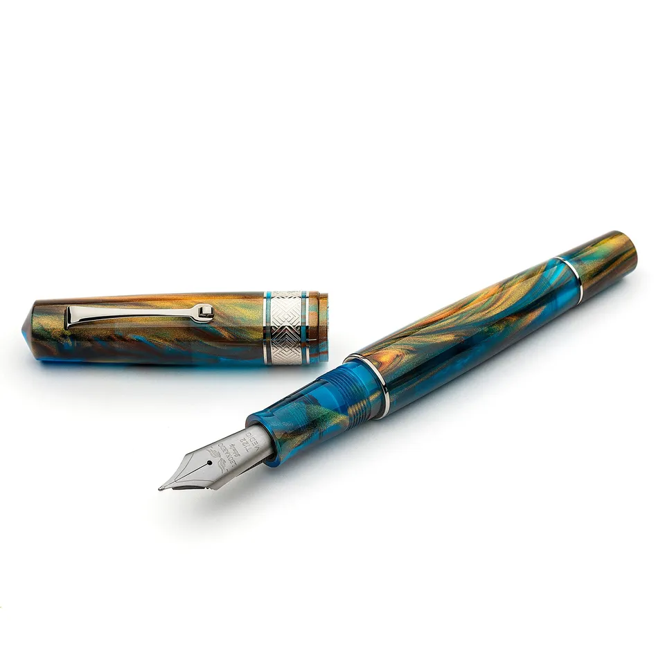 leonardo-officina-italiana-momento-zero-grande-stilografica-stardust-pennino-tit image 1