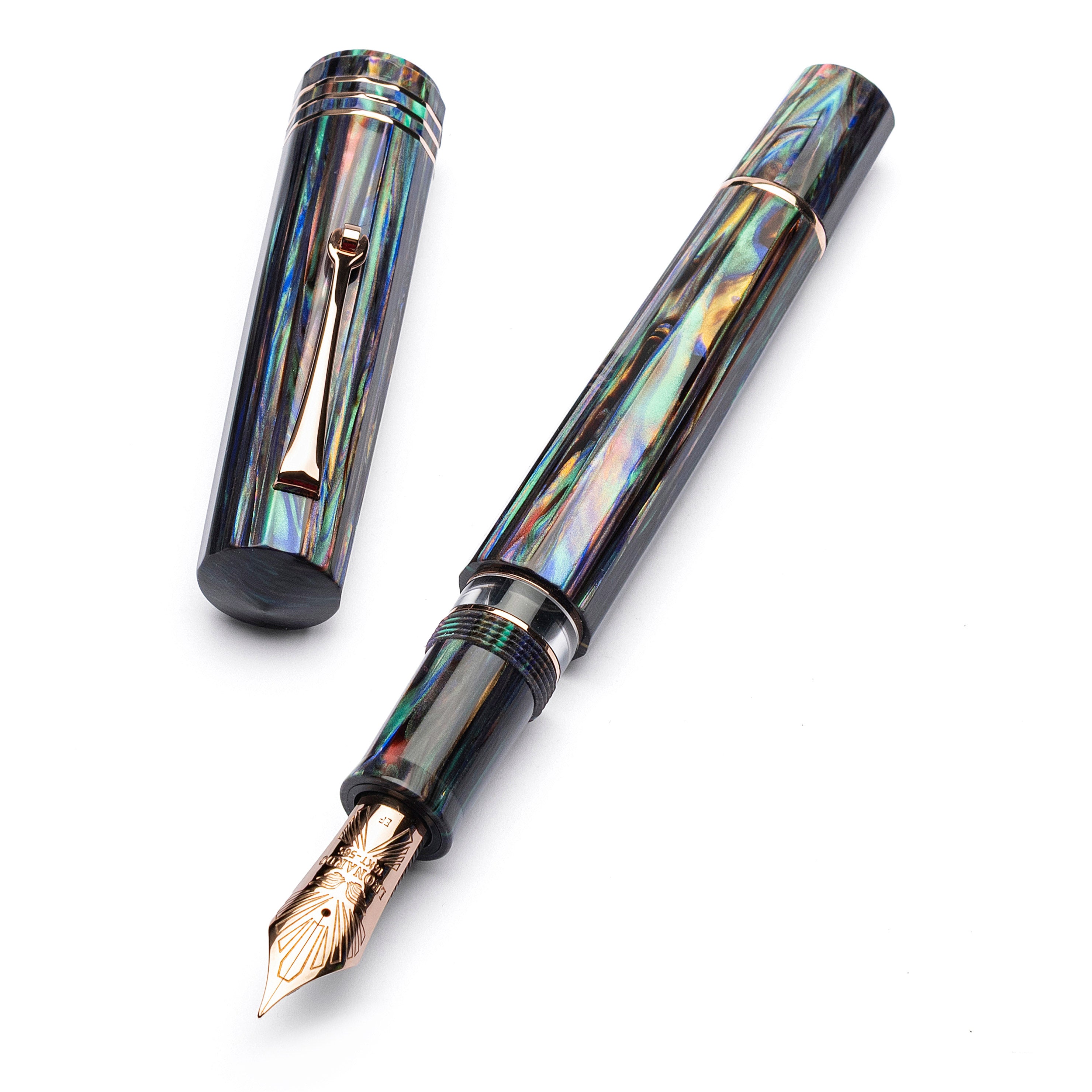 leonardo-officina-italiana-essenza-ebonite-etna-penna-stilografica-finiture-gold image 3