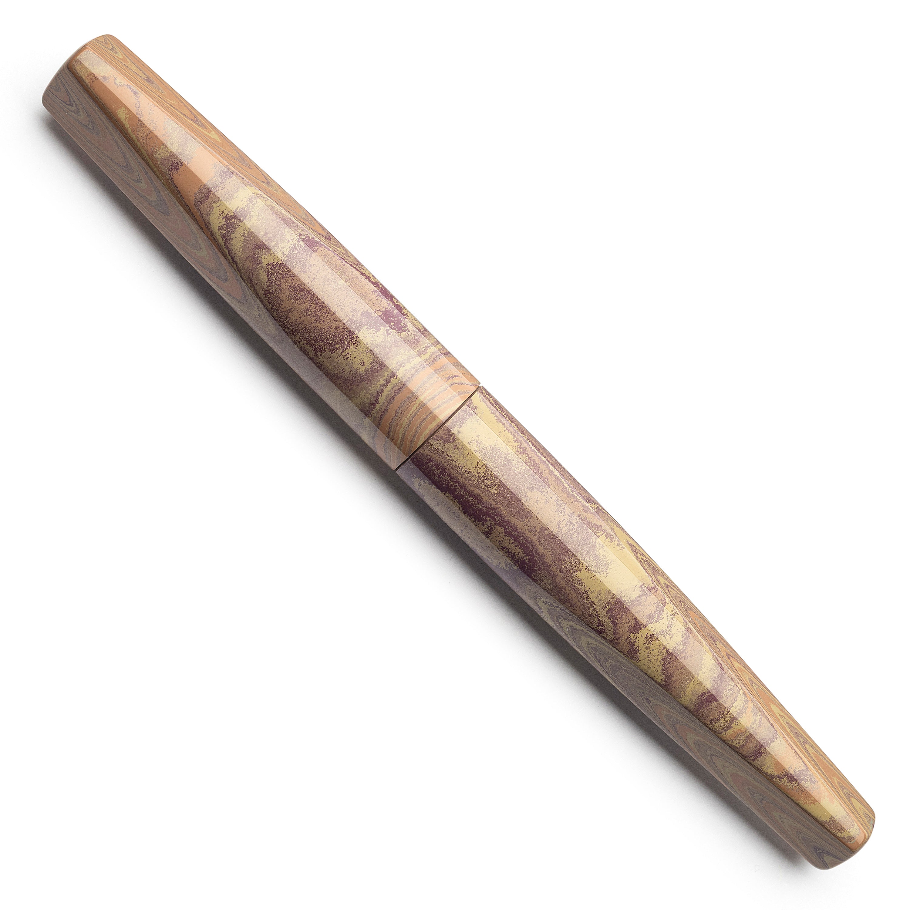 leonardo-officina-italiana-essenza-poliedrica-ebonite-candy-penna-stilografica image 2
