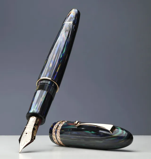 leonardo-officina-italiana-leonarco-cigar-shell-mother-pearl-penna-stilografica- image 1