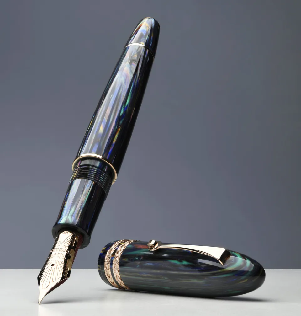 leonardo-officina-italiana-leonarco-cigar-shell-mother-pearl-penna-stilografica- image 1