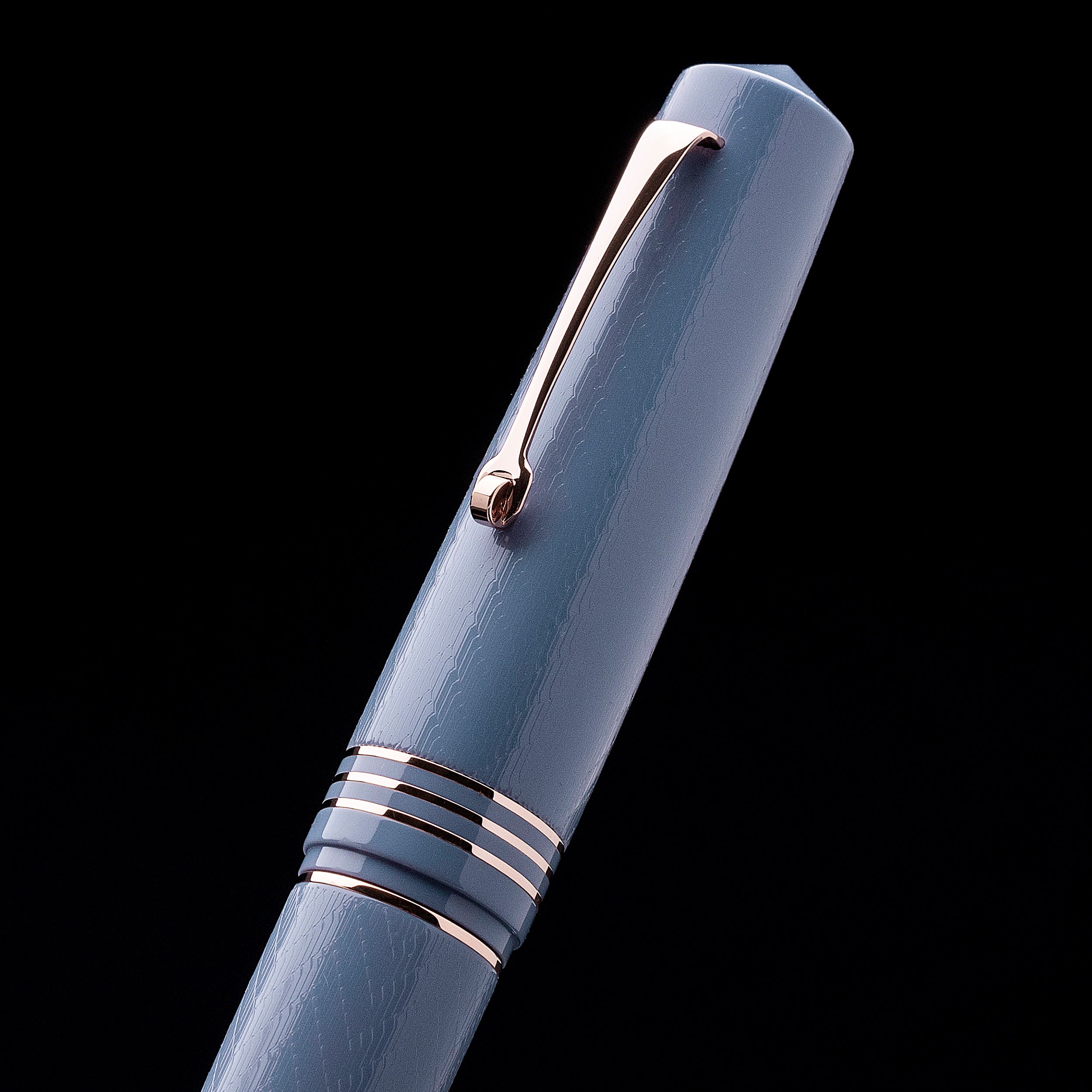 leonardo-officina-italiana-momento-zero-grande-2-0-the-art-of-guilloch-indigo-pe image 6