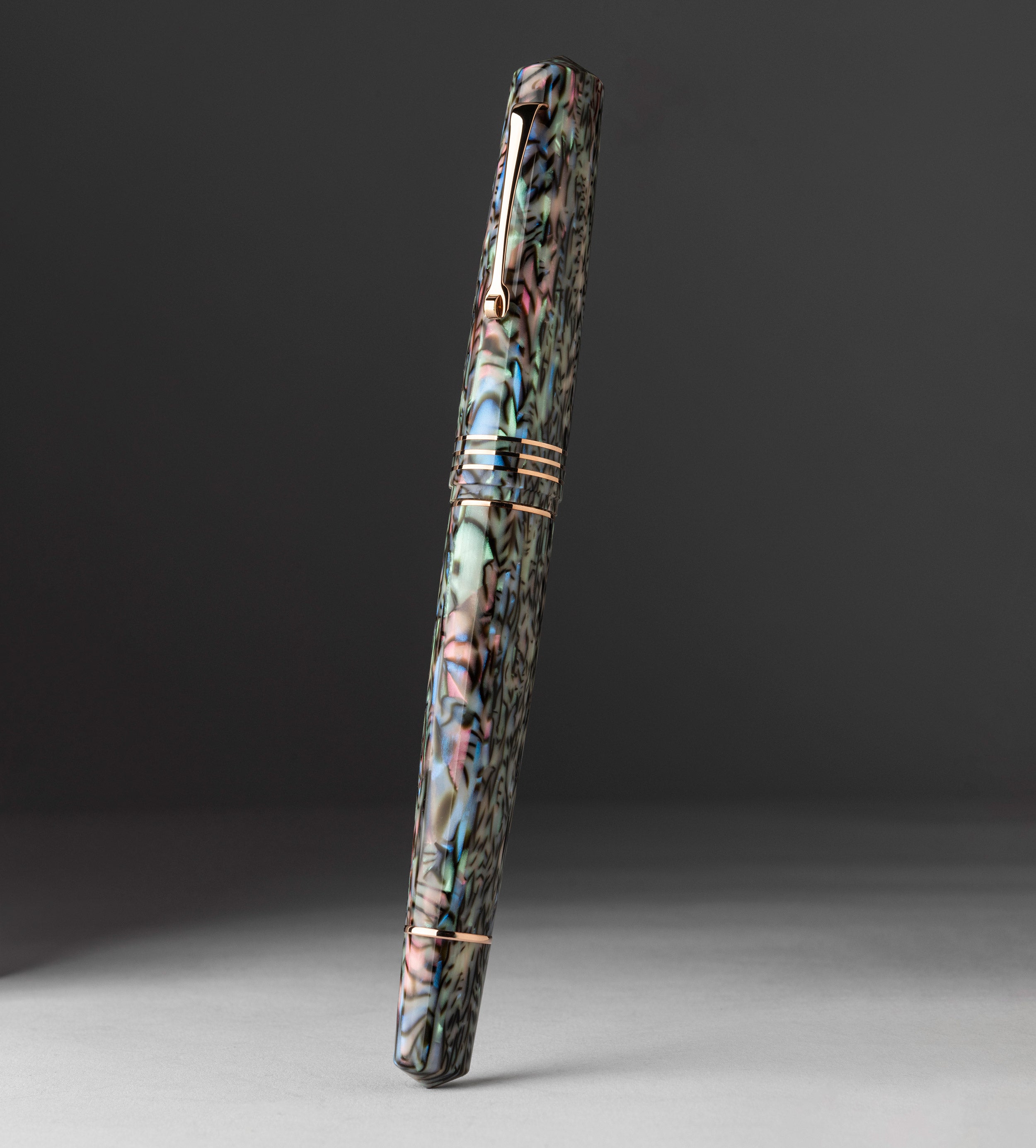 leonardo-officina-italiana-momento-zero-grande-leonarco-abalone-celluloide-auten image 3