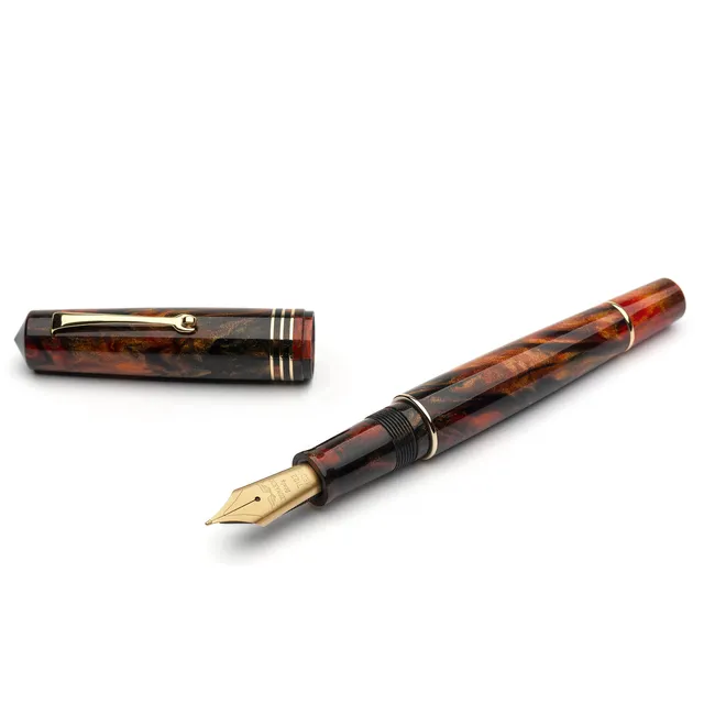 leonardo-officina-italiana-momento-zero-grande-combustion-gt-stilografica-titani image 1