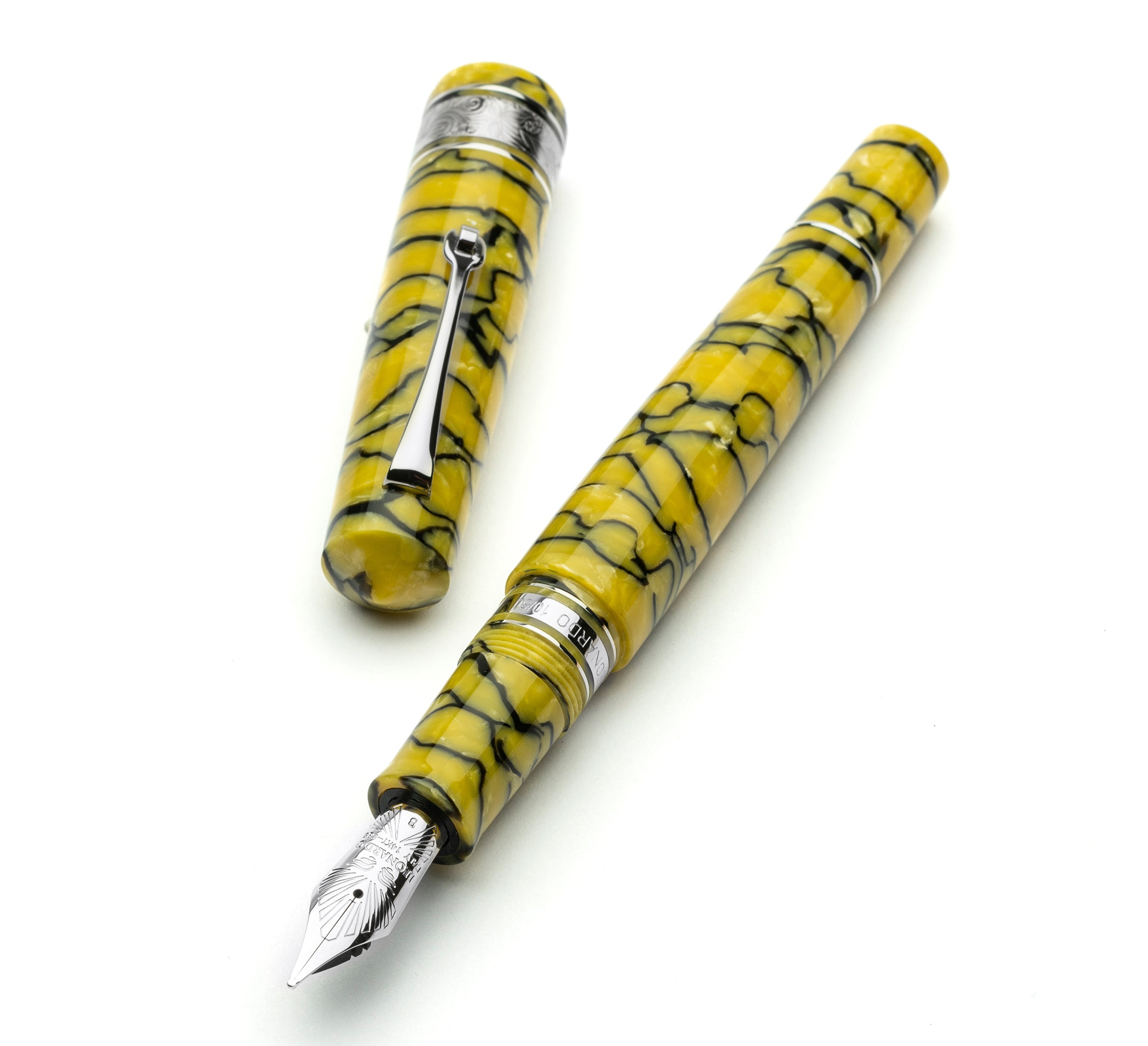 leonardo-officina-italiana-cinquantesimo-50-riscopri-stilografica-in-celluloide- image 1