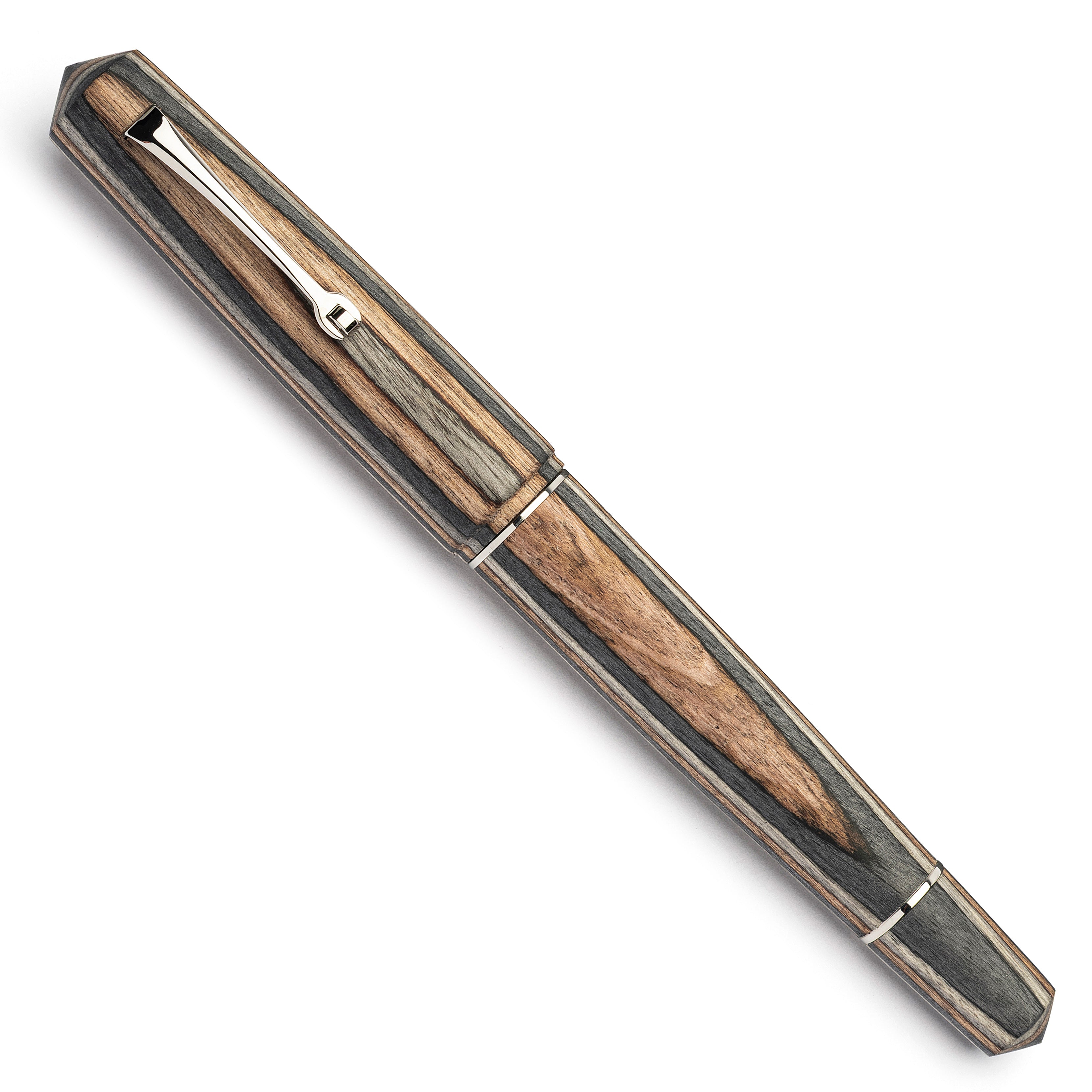 leonardo-officina-italiana-momento-zero-grande-minimalist-nut-stilografica-in-le image 2