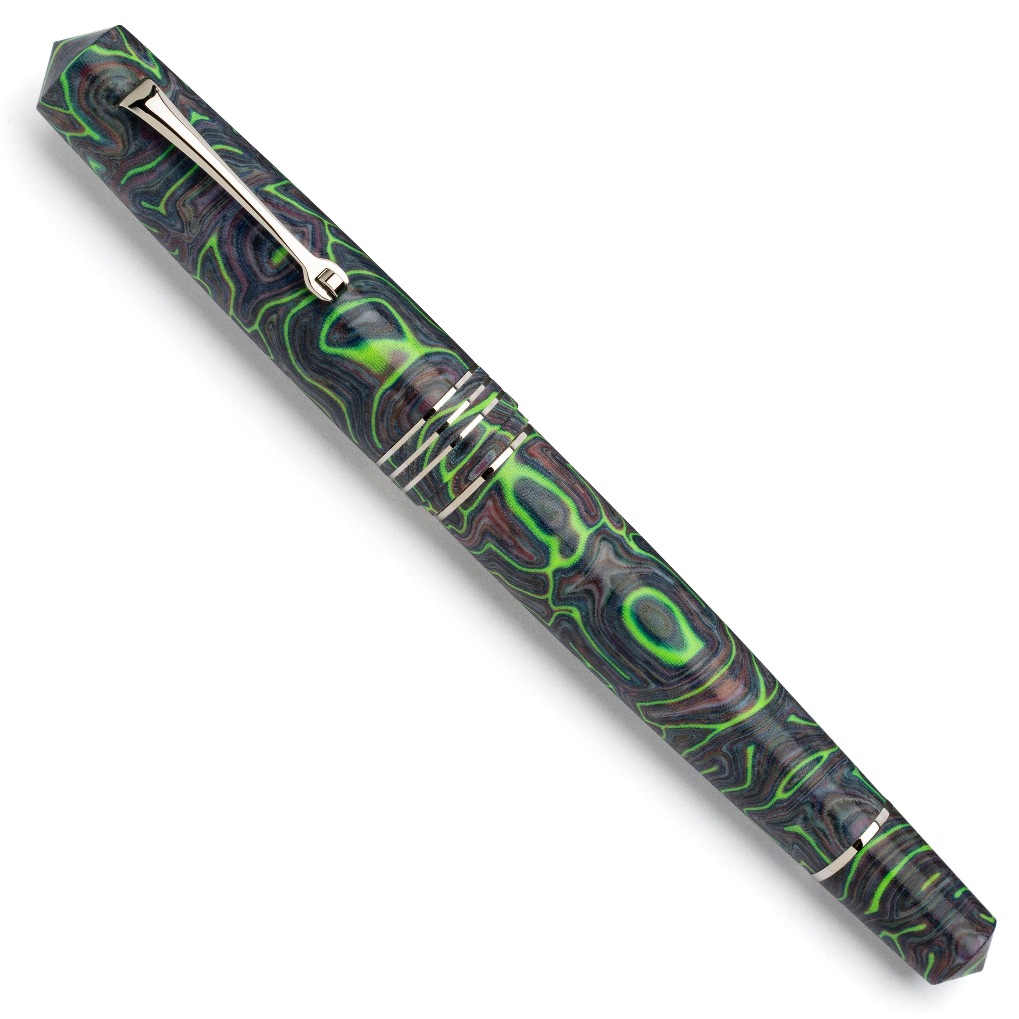 leonardo-officina-italiana-momento-zero-grande-micarta-fibra-penna-stilografica- image 2