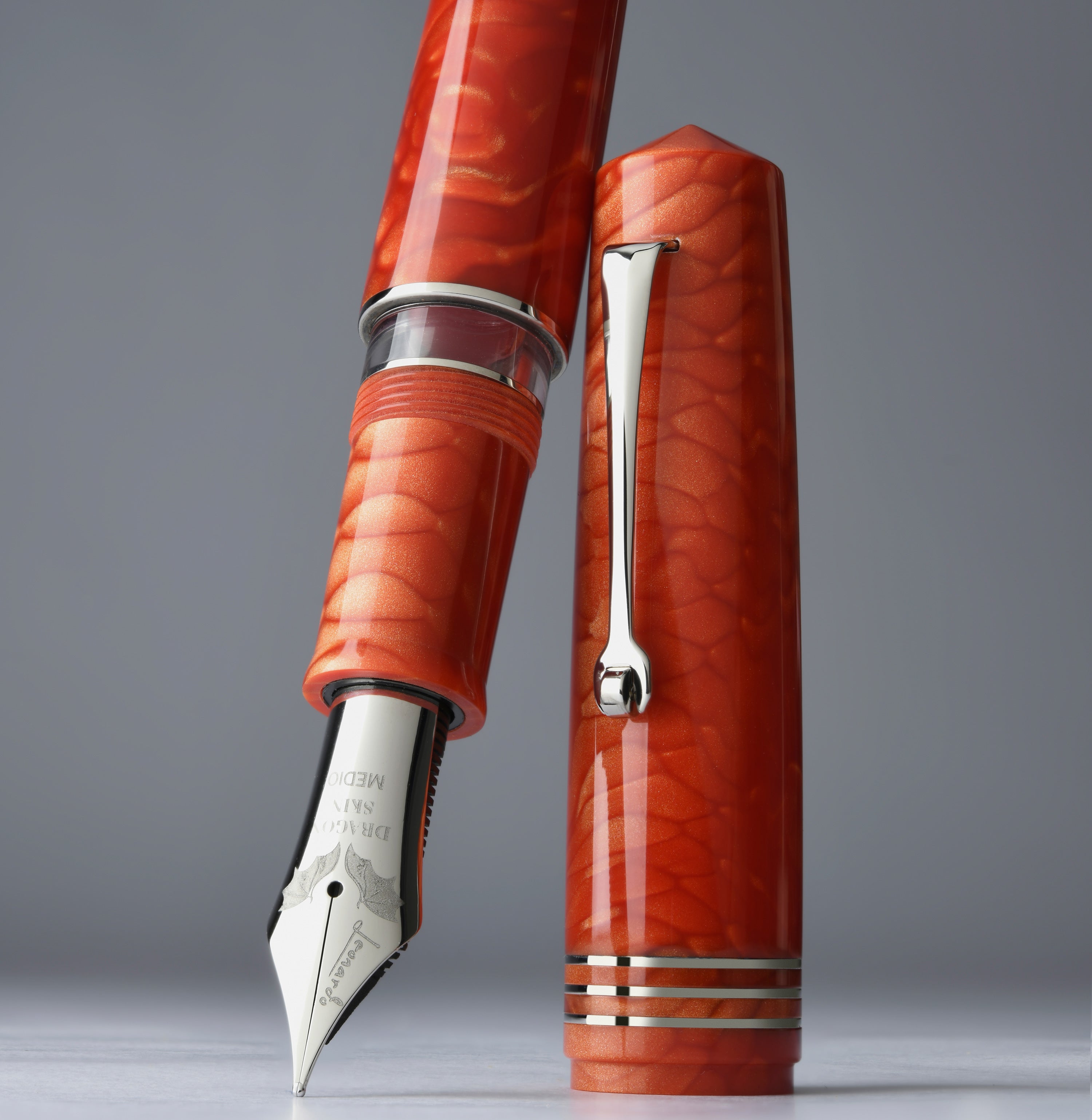 leonardo-officina-italiana-momento-zero-grande-2-0-dragon-skin-red-penna-stilogr image 3