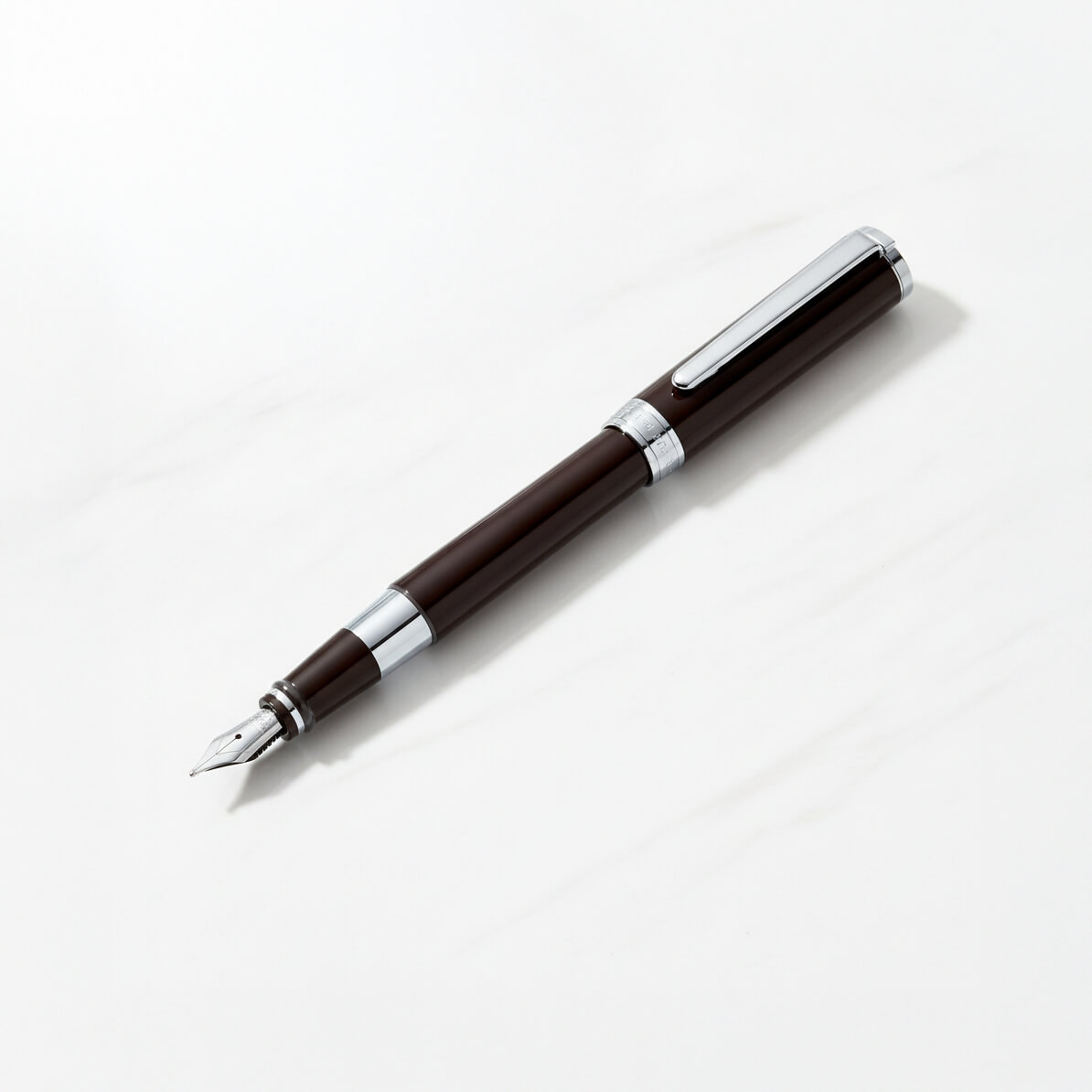 aurora-tu-resin-penna-stilografica image 1