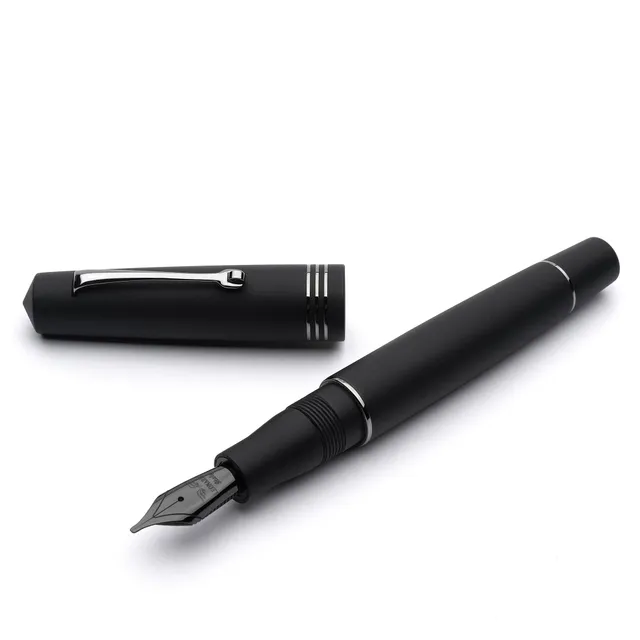 leonardo-officina-italiana-momento-zero-nero-opaco-penna-stilografica-pennino-or image 1