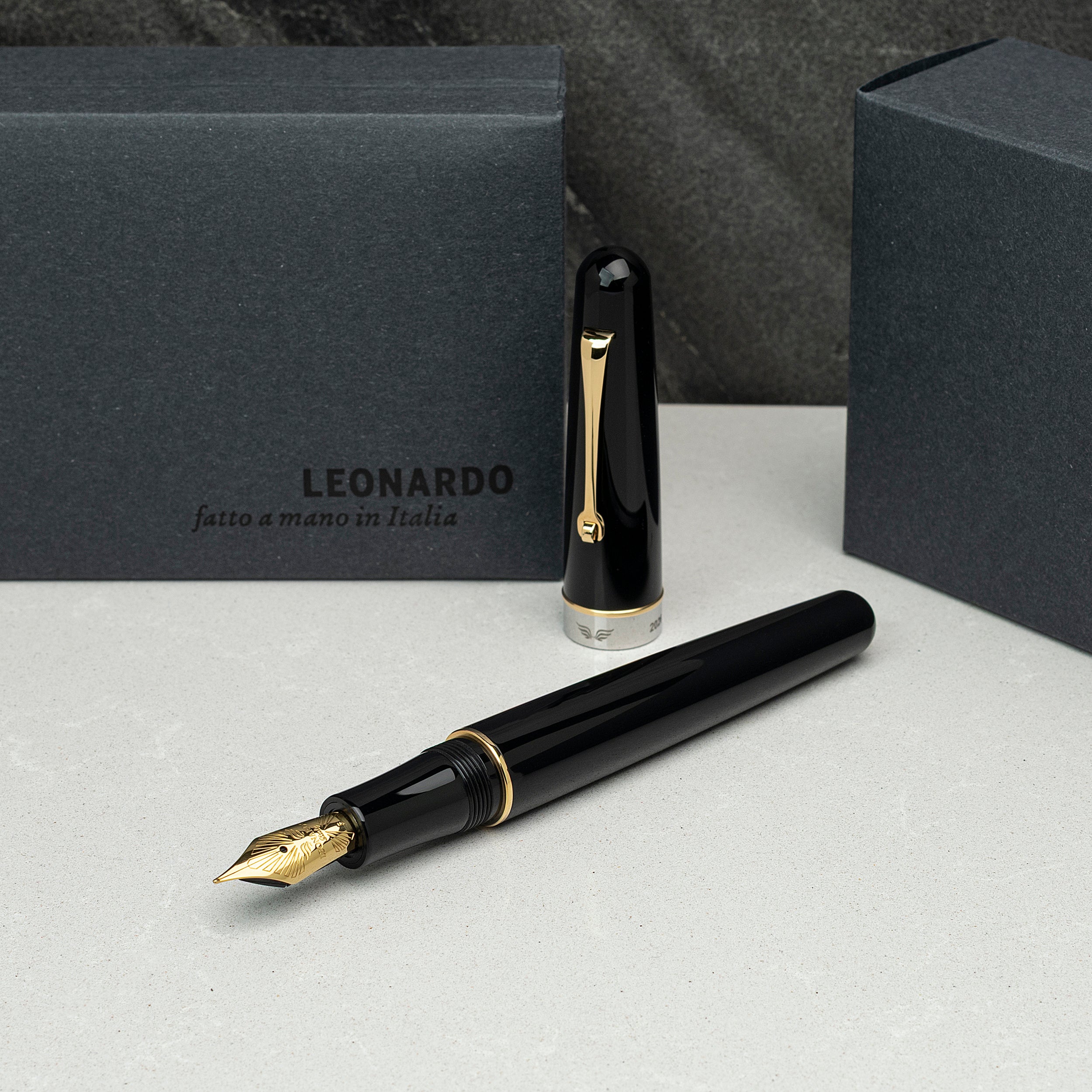 leonardo-officina-italiana-virtuosa-onice-penna-stilografica-con-pennino-in-acci image 6