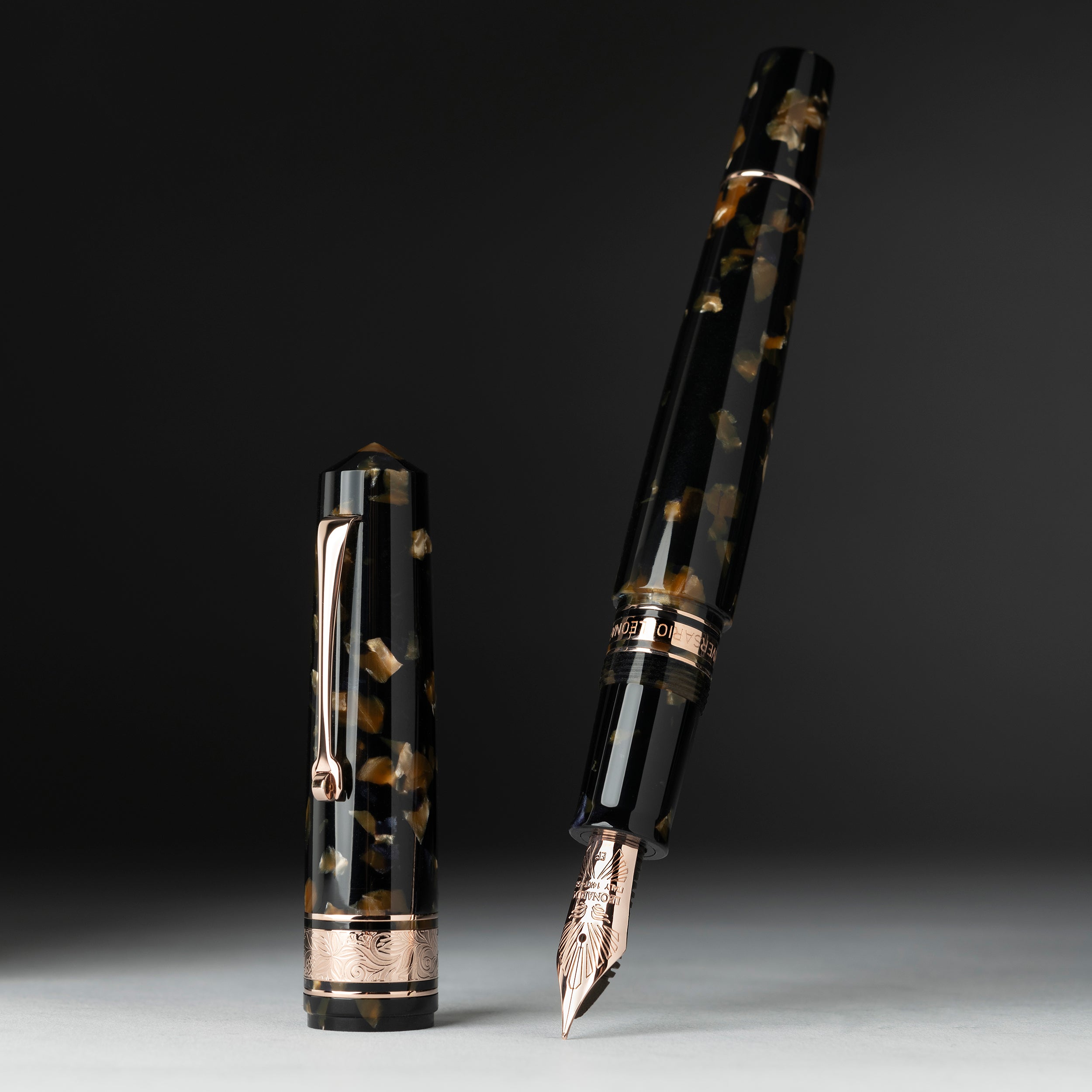 leonardo-officina-italiana-cinquantesimo-50-federico-bordo-oro-penna-stilografic image 3