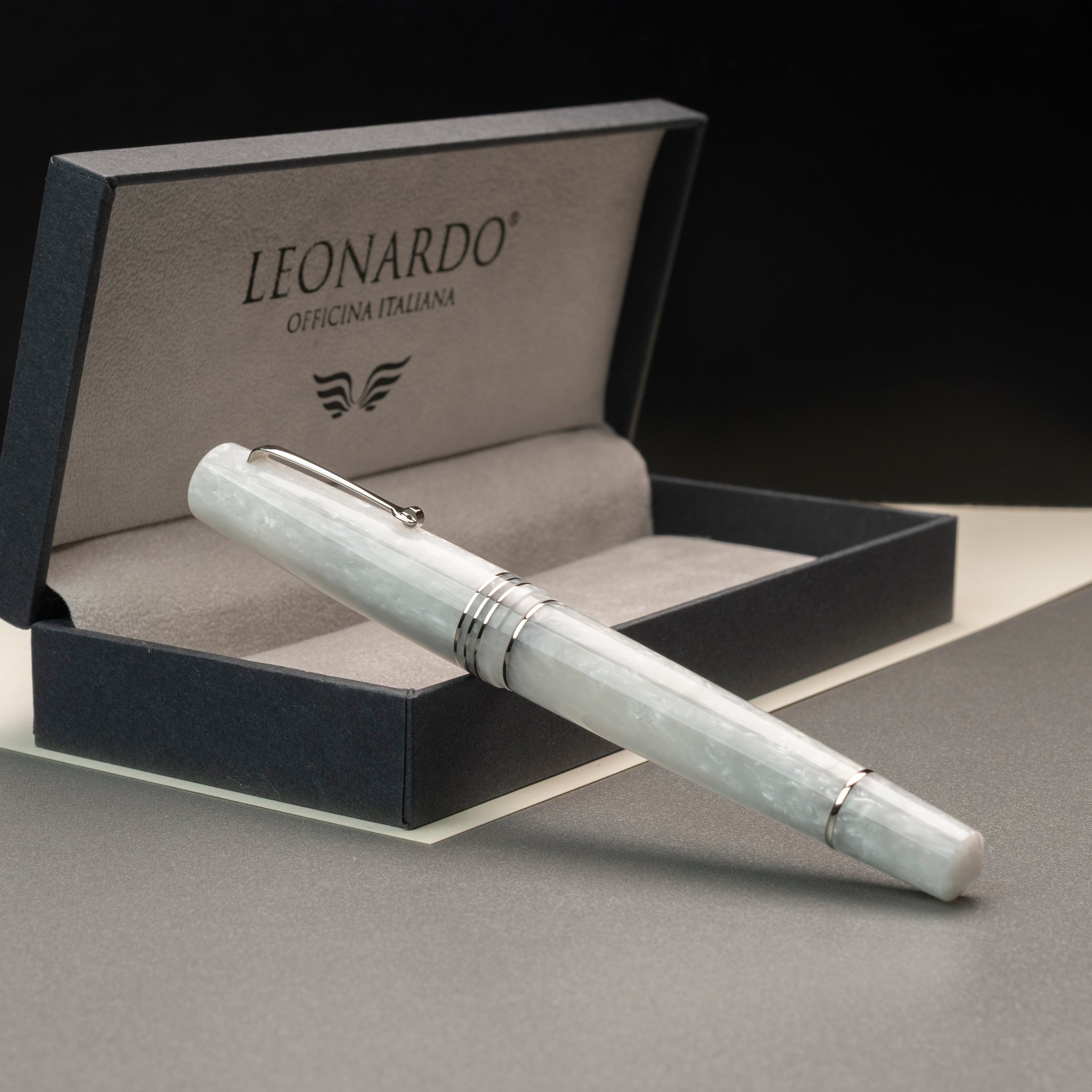 leonardo-officina-italiana-momento-zero-grande-2-0-ice-penna-stilografica-con-pe image 1