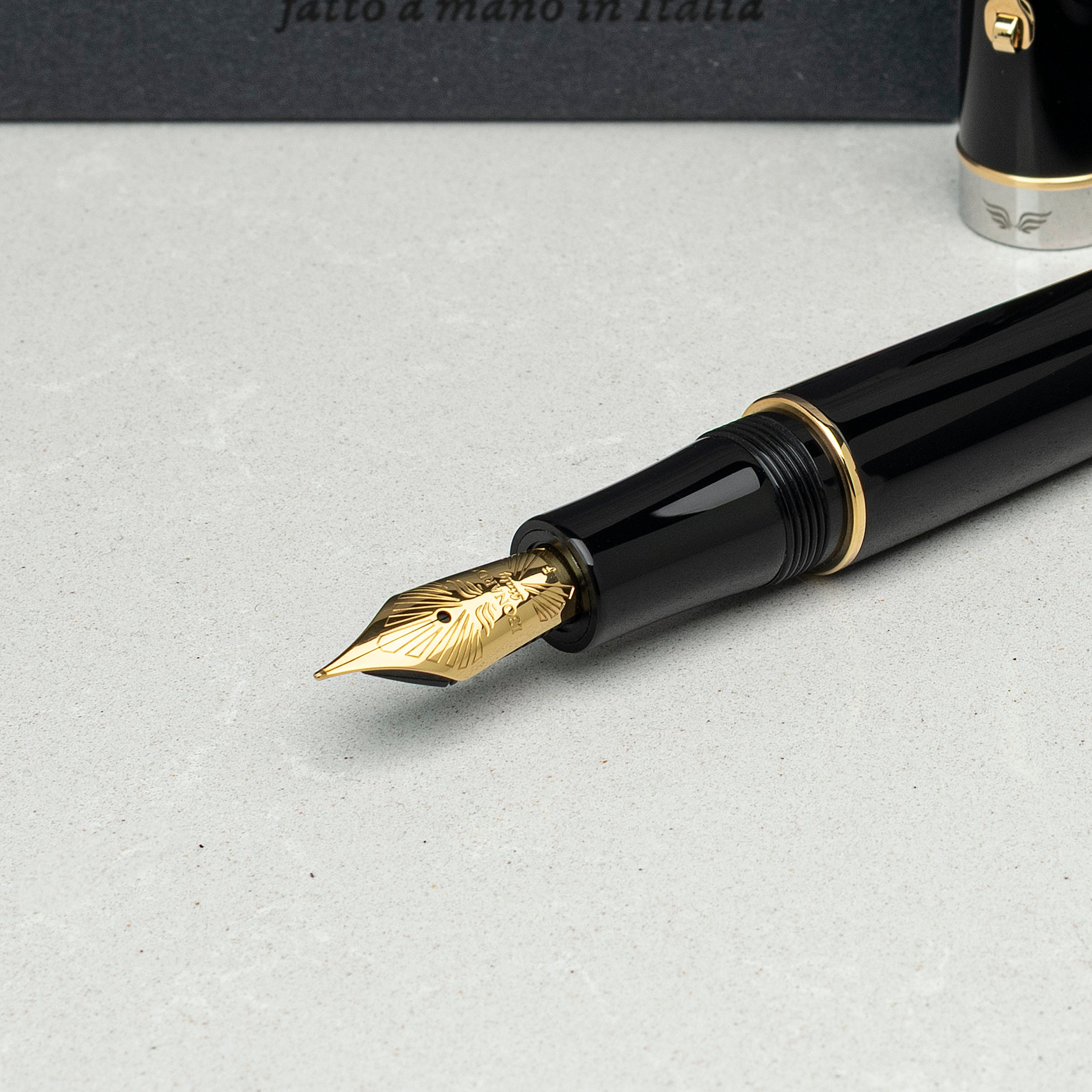 leonardo-officina-italiana-virtuosa-onice-penna-stilografica-con-pennino-in-acci image 3