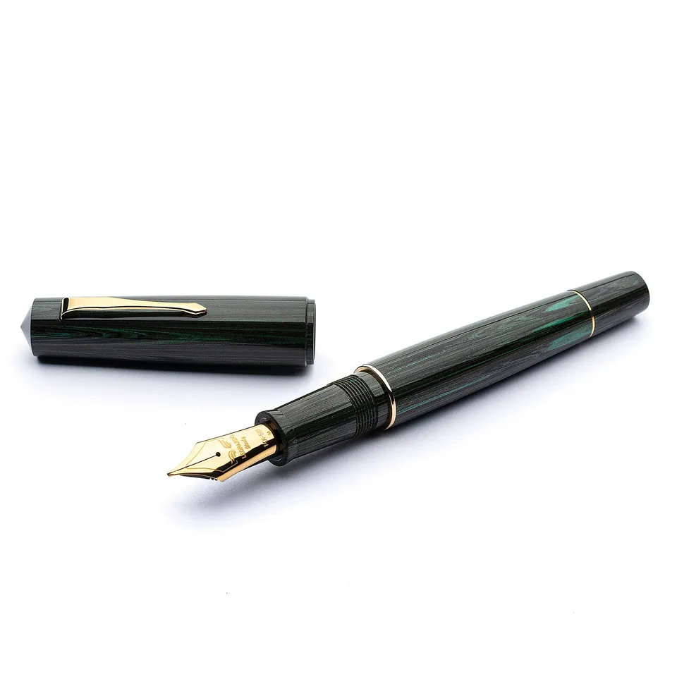 leonardo-officina-italiana-momento-zero-grande-ebanite-verde-minimalista-pennino image 1