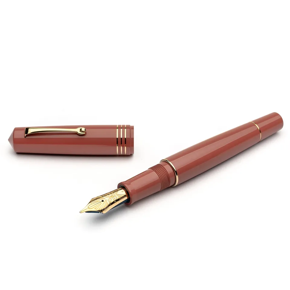 leonardo-officina-italiana-momento-zero-grande-salmon-ebanite-oro-stilografica-l image 1