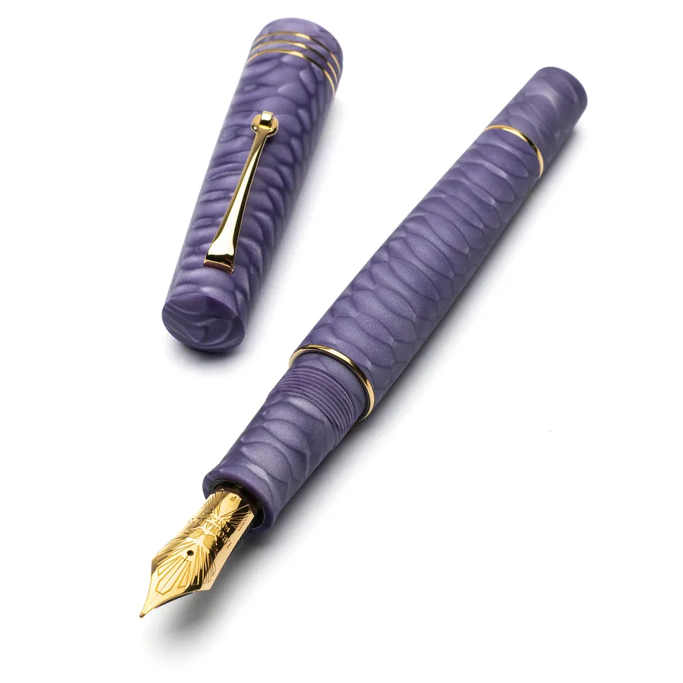 leonardo-officina-italiana-momento-zero-grande-juma-dragon-skin-viola-penna-stil image 1