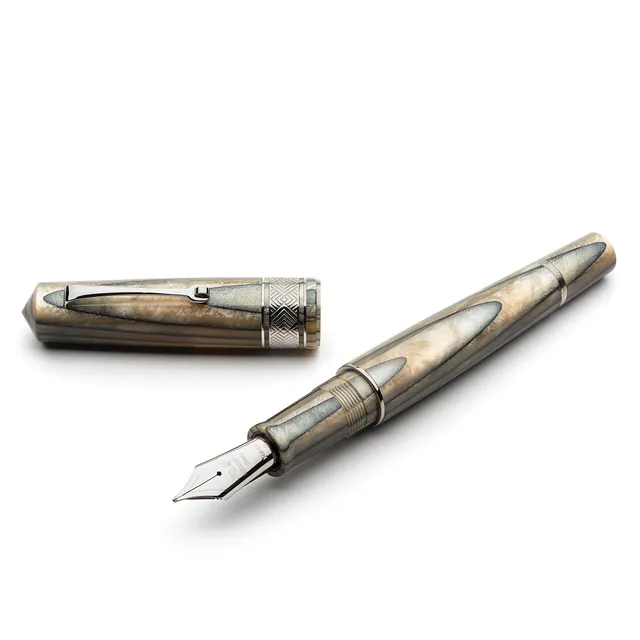 leonardo-officina-italiana-momento-zero-grande-nocciola-cuspide-penna-stilografi image 1