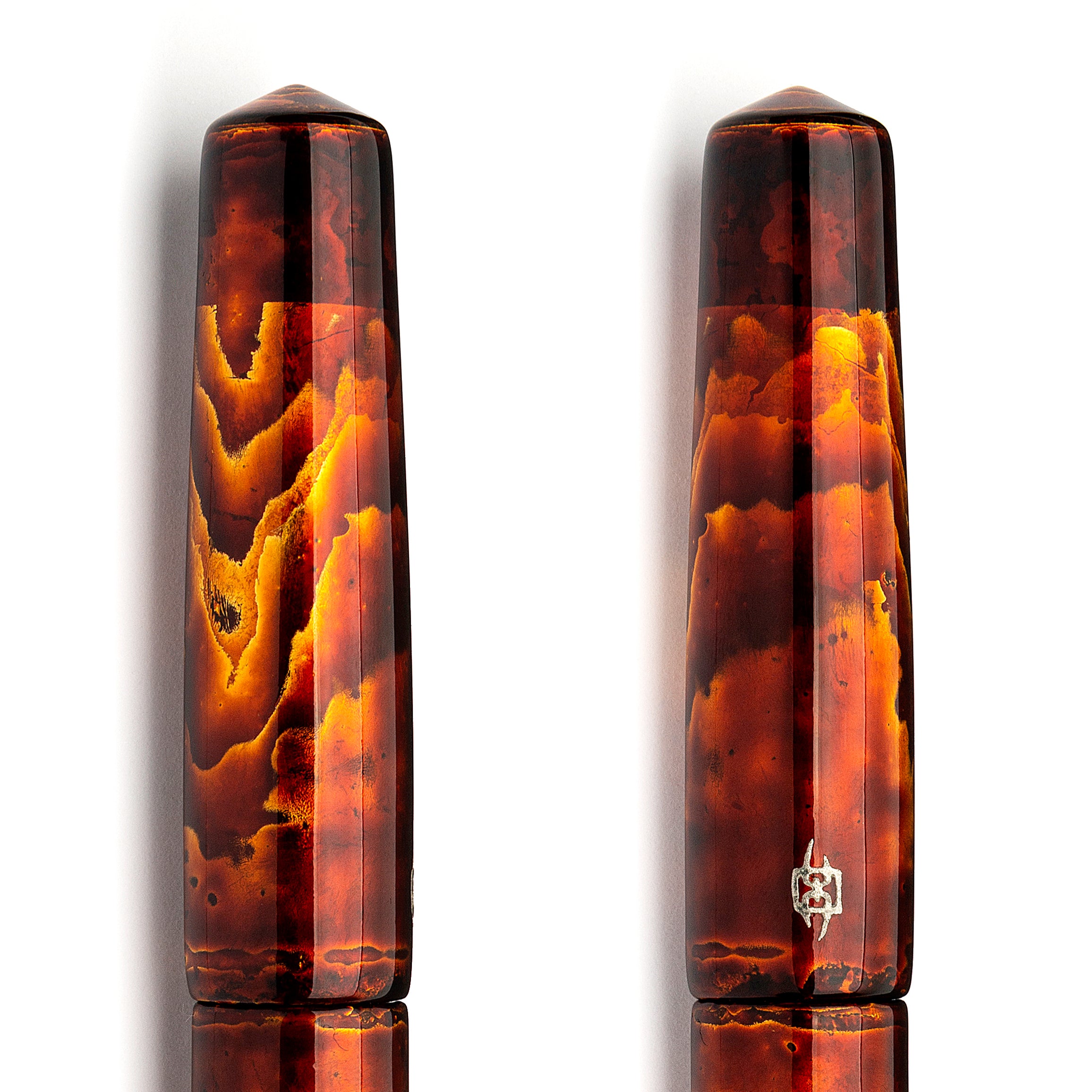 leonardo-officina-italiana-foglia-d-oro-e-lacca-vesuvio-pennino-in-oro-8-la-feni image 3