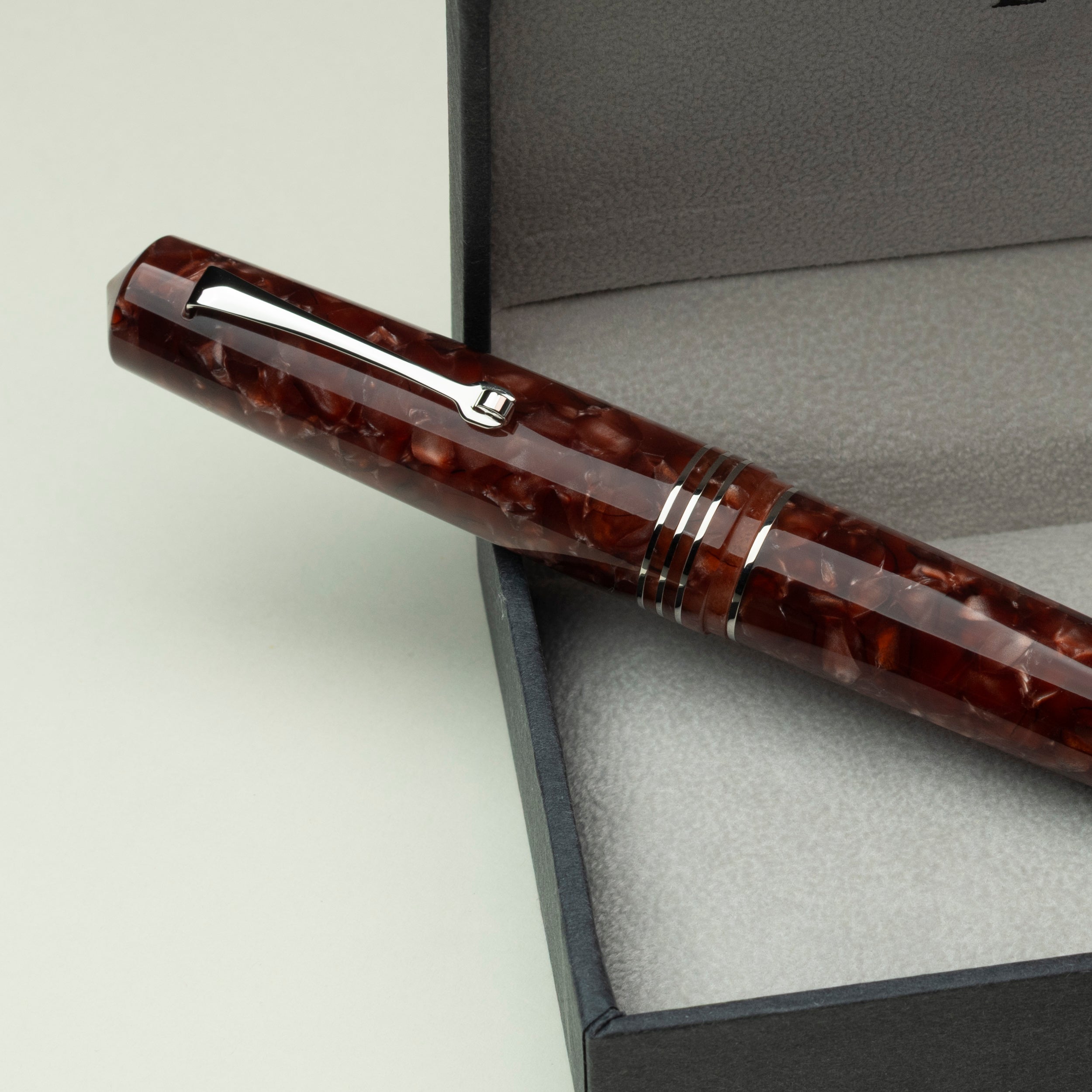 leonardo-officina-italiana-momento-zero-grande-2-0-cannella-stilografica-acciaio image 3