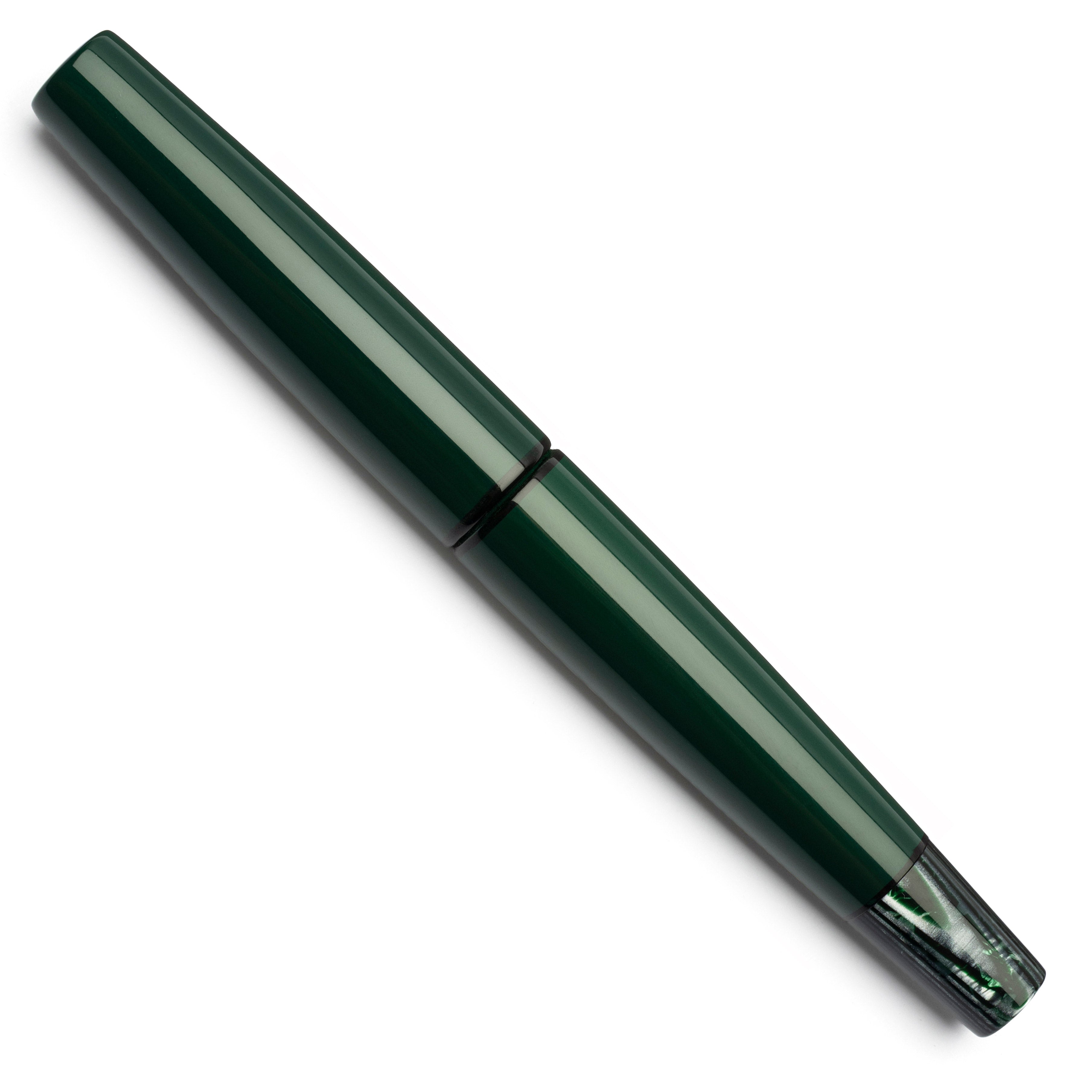 leonardo-officina-italiana-essenza-red-tamenuri-penna-stilografica-pennino-oro-8 image 2