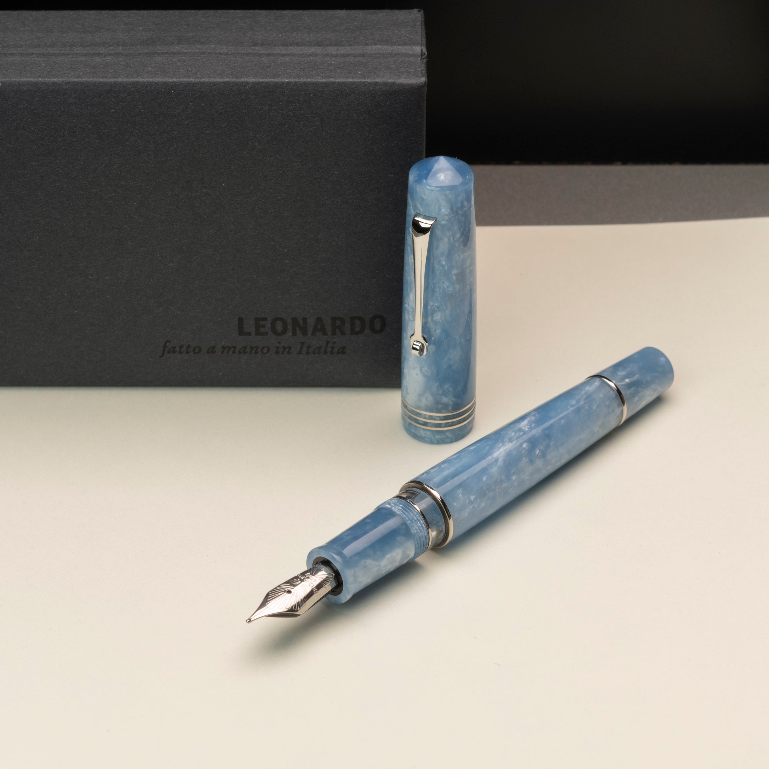 leonardo-officina-italiana-momento-zero-grande-2-0-celestial-stilografica-acciai image 4