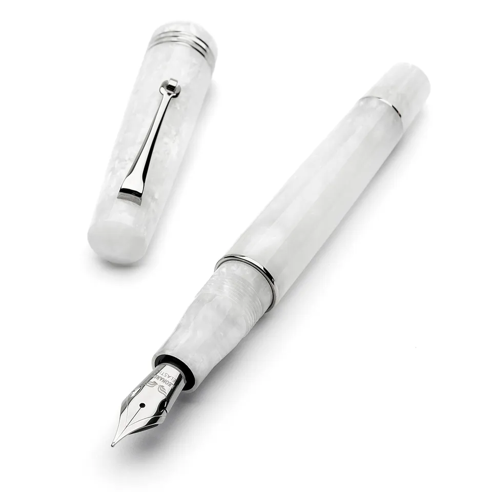 leonardo-officina-italiana-momento-zero-stilografica-baltic-snow-pennino-acciaio image 1