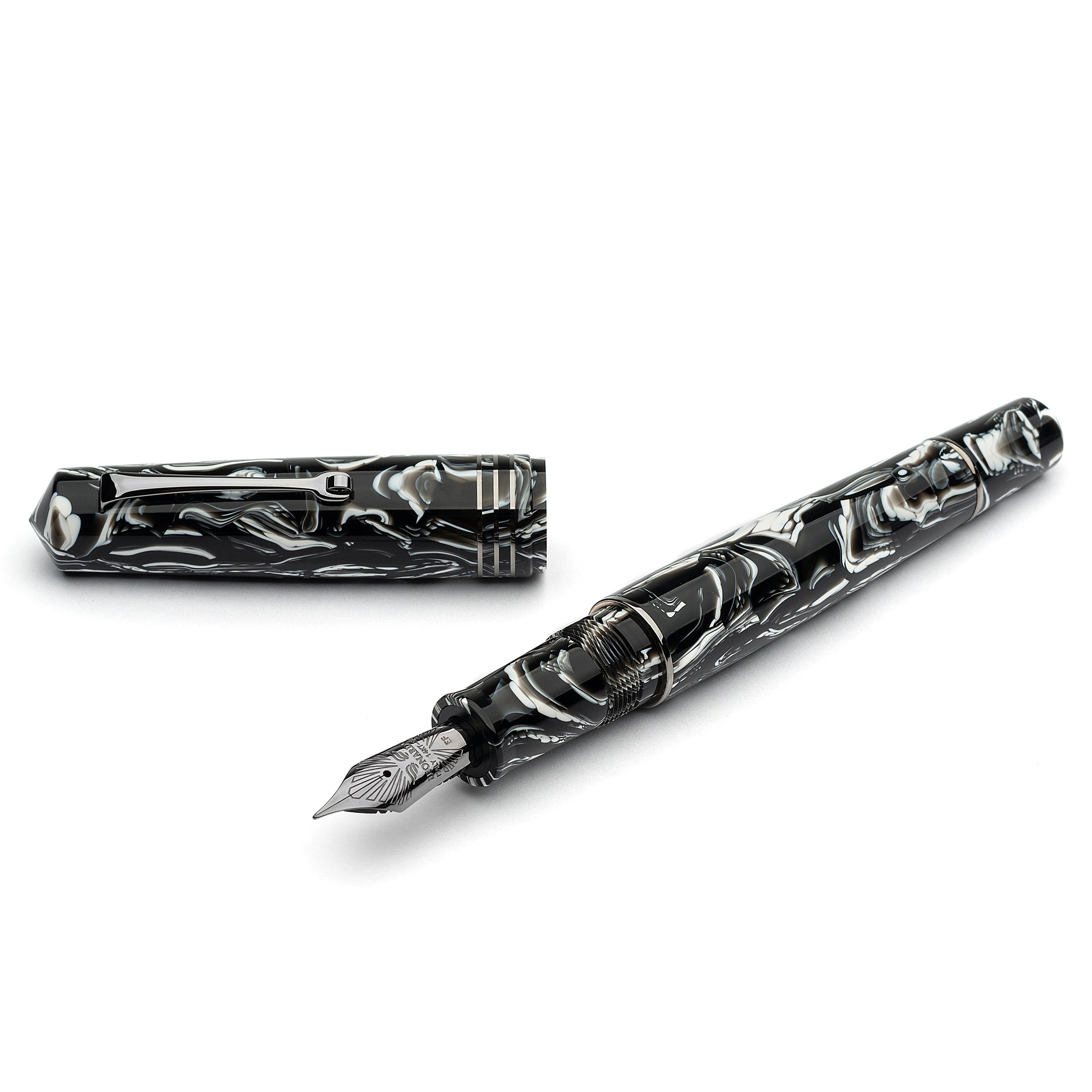 leonardo-officina-italiana-momento-zero-grande-acetato-celeste-argento-stilograf image 1