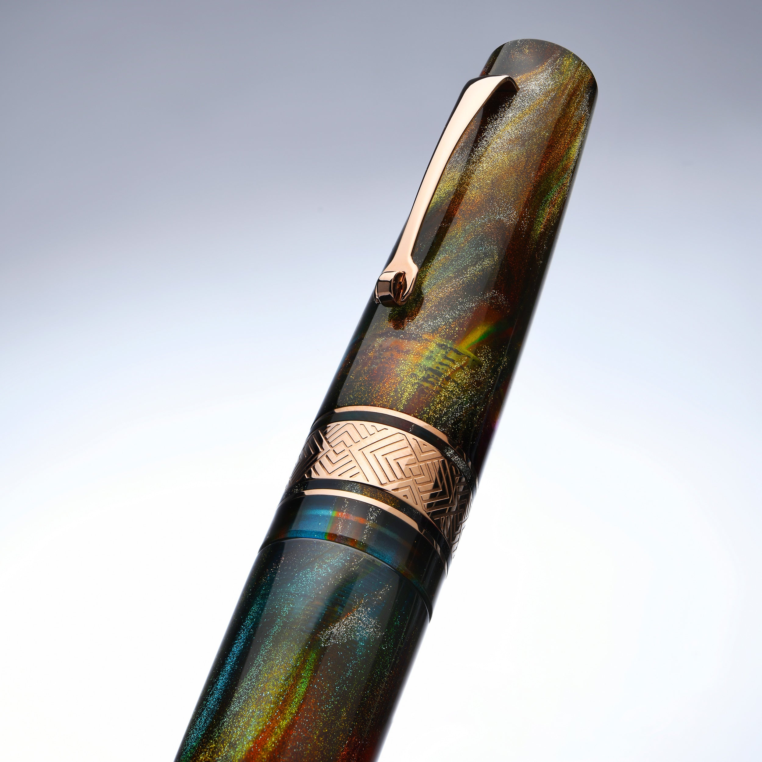 leonardo-officina-italiana-supernova-pm5-penna-stilografica-primary-manipulation image 4
