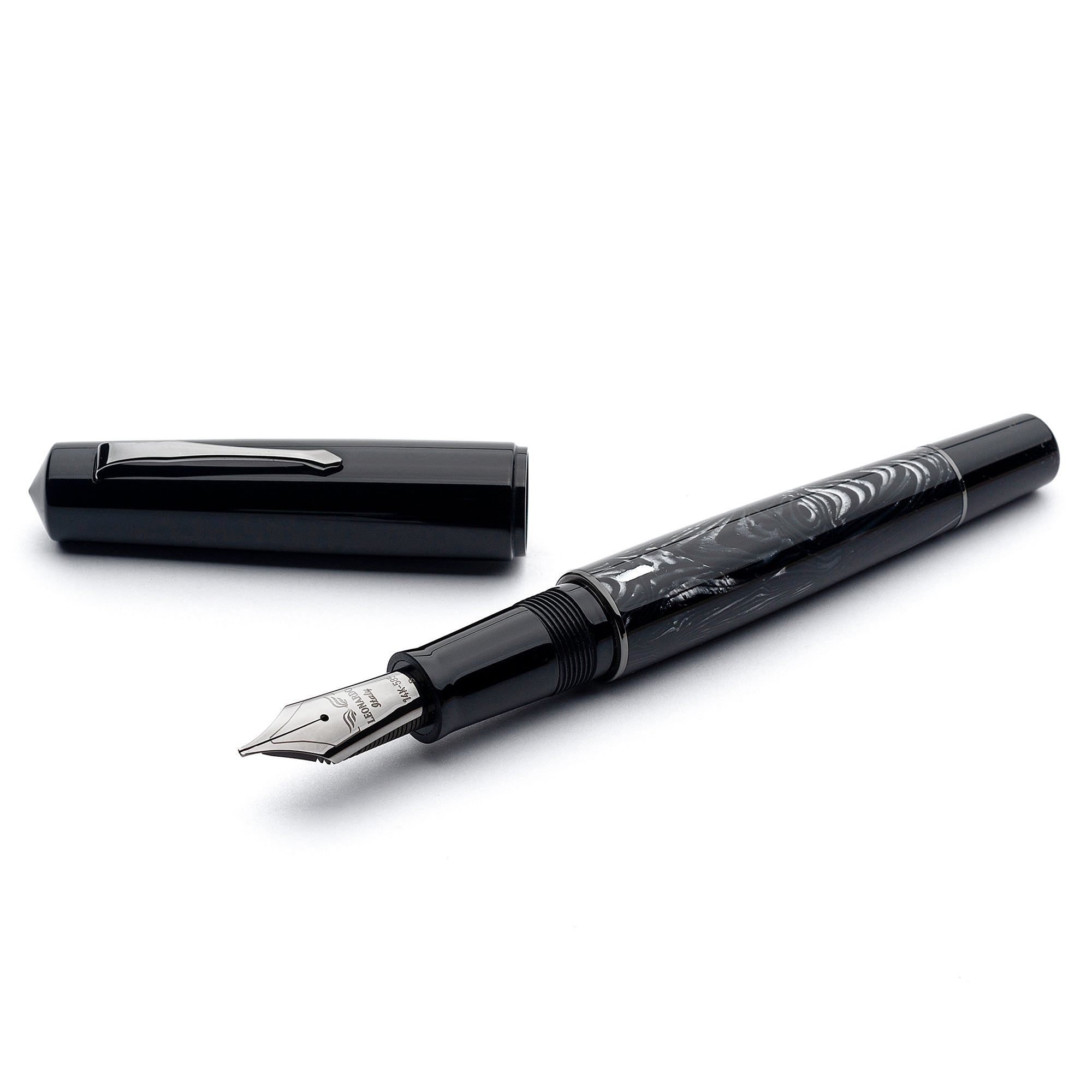 leonardo-officina-italiana-momento-zero-grande-celluloide-minimalist-nera-e-grig image 1