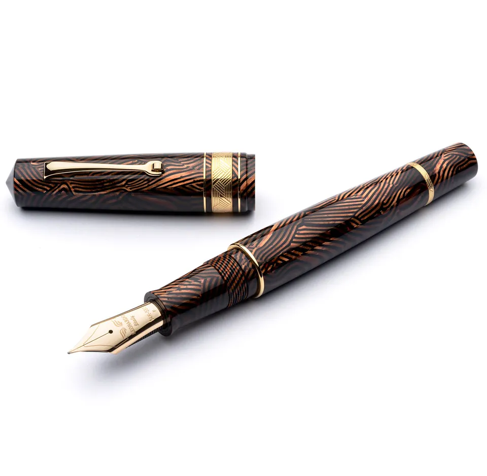 leonardo-officina-italiana-momento-zero-grande-stilografica-celluloide-marrone-v image 1