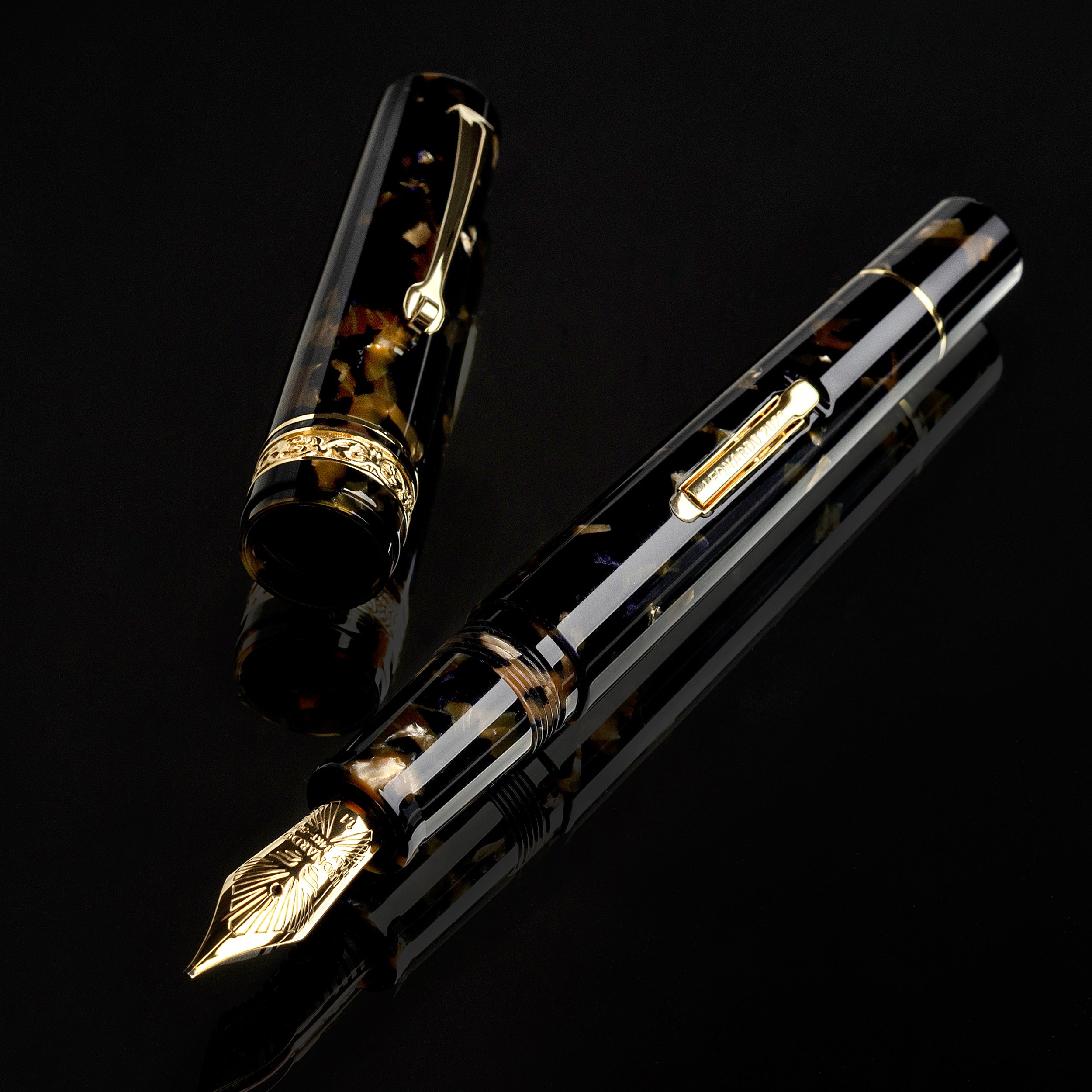 leonardo-officina-italiana-la-piccolina-gioiellino-celluloide-federico-penna-sti image 1