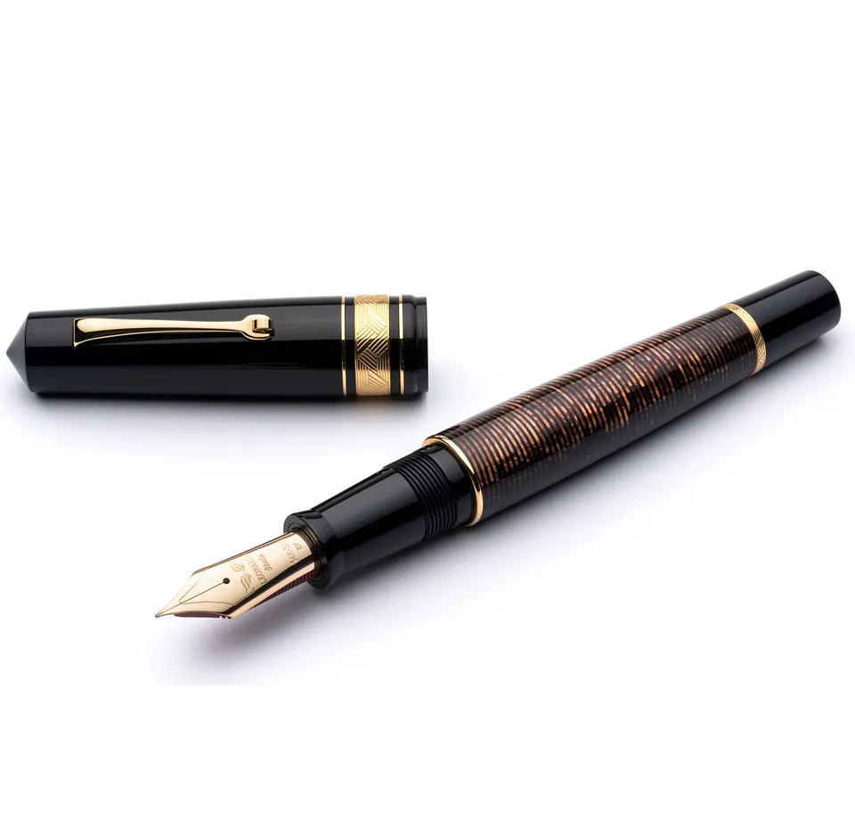 leonardo-officina-italiana-momento-zero-grande-celluloide-nero-marrone-penna-sti image 1