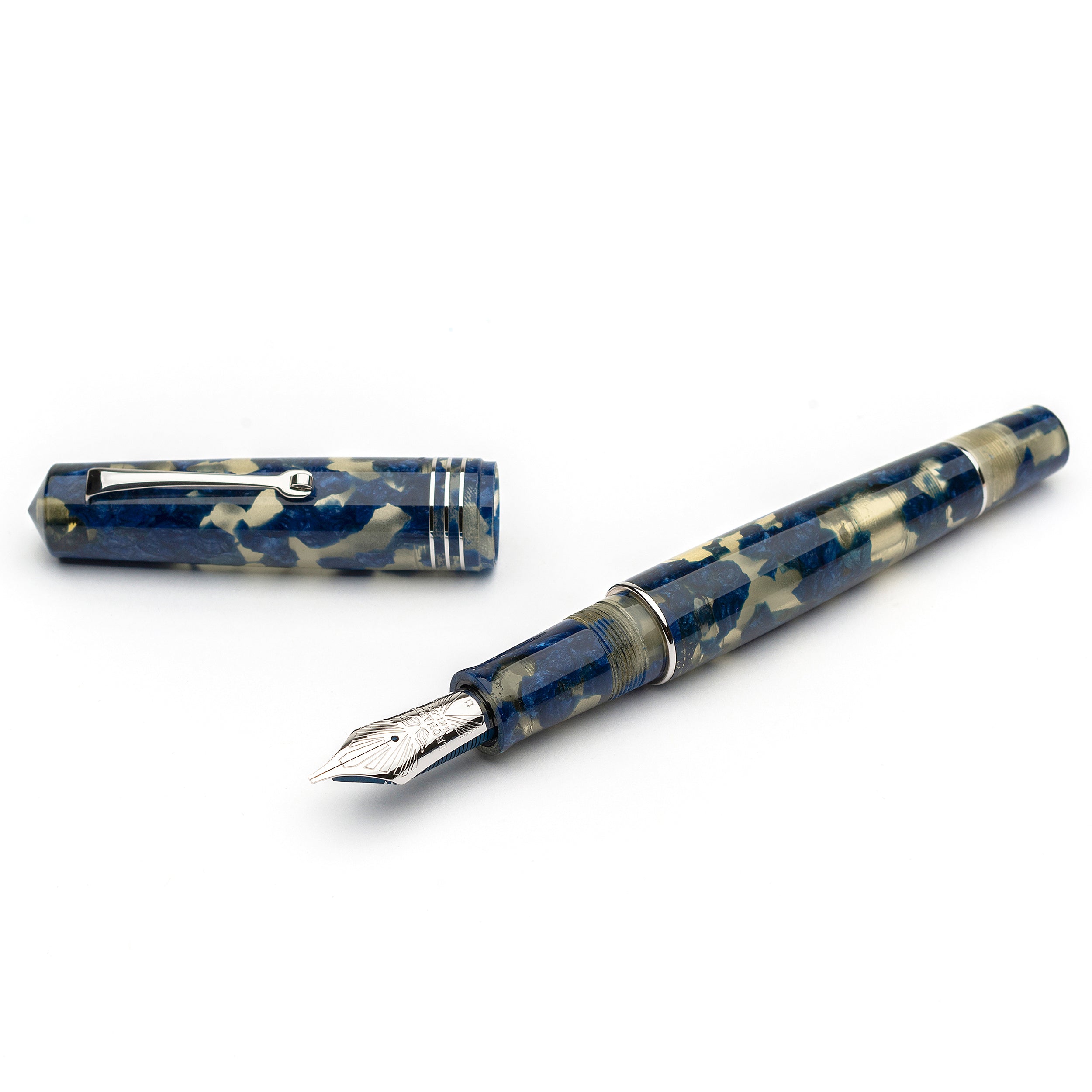 leonardo-officina-italiana-momento-zero-grande-penna-stilografica-celluloide-blu image 1