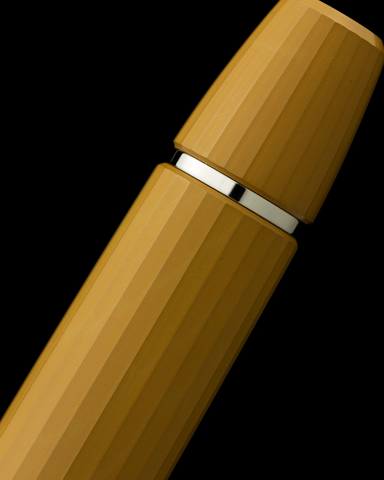 scribo-flow-forma-penna-stilografica-dimensione-e-memoria image 3