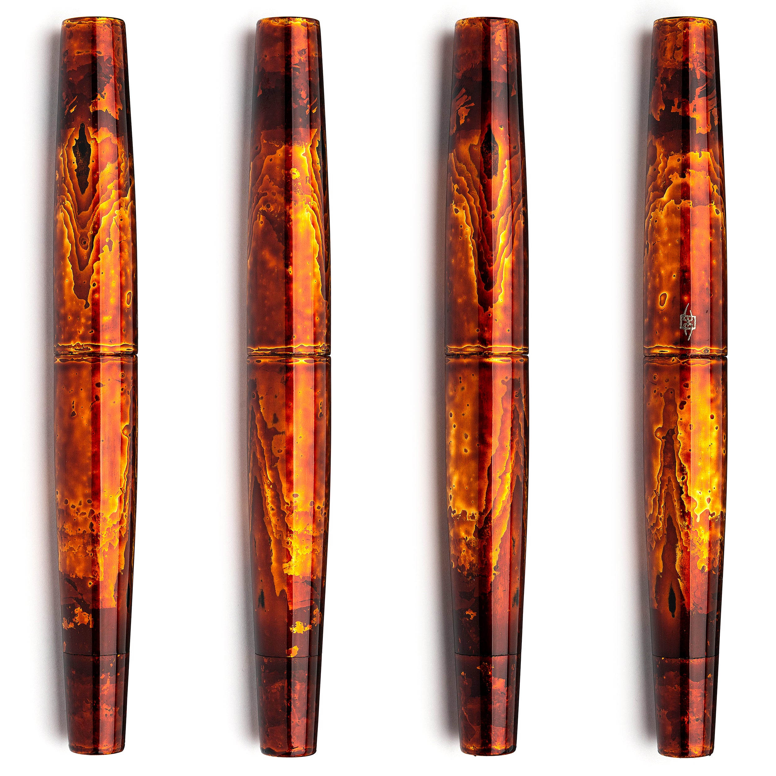 leonardo-officina-italiana-essenza-vesuvio-foglia-d-oro-e-lacca-penna-stilografi image 2