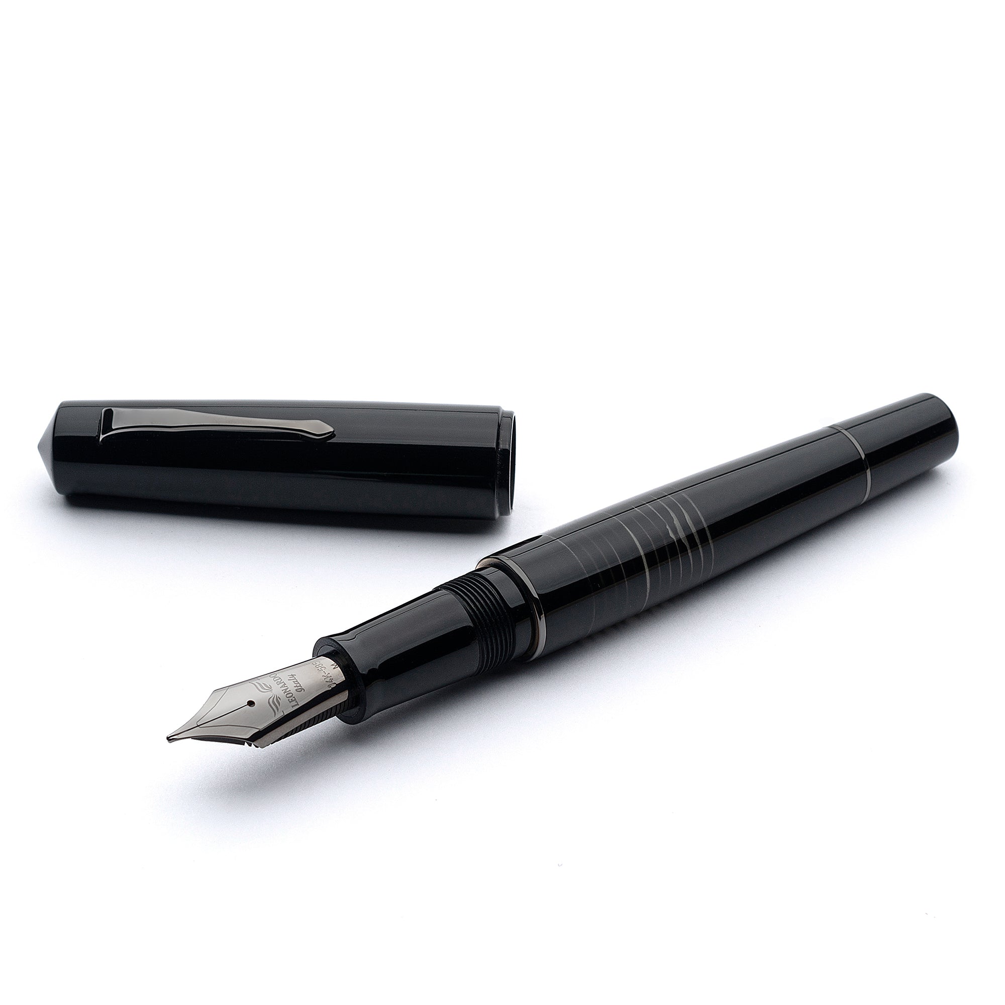 leonardo-officina-italiana-momento-zero-grande-minimalista-penna-stilografica-ce image 1