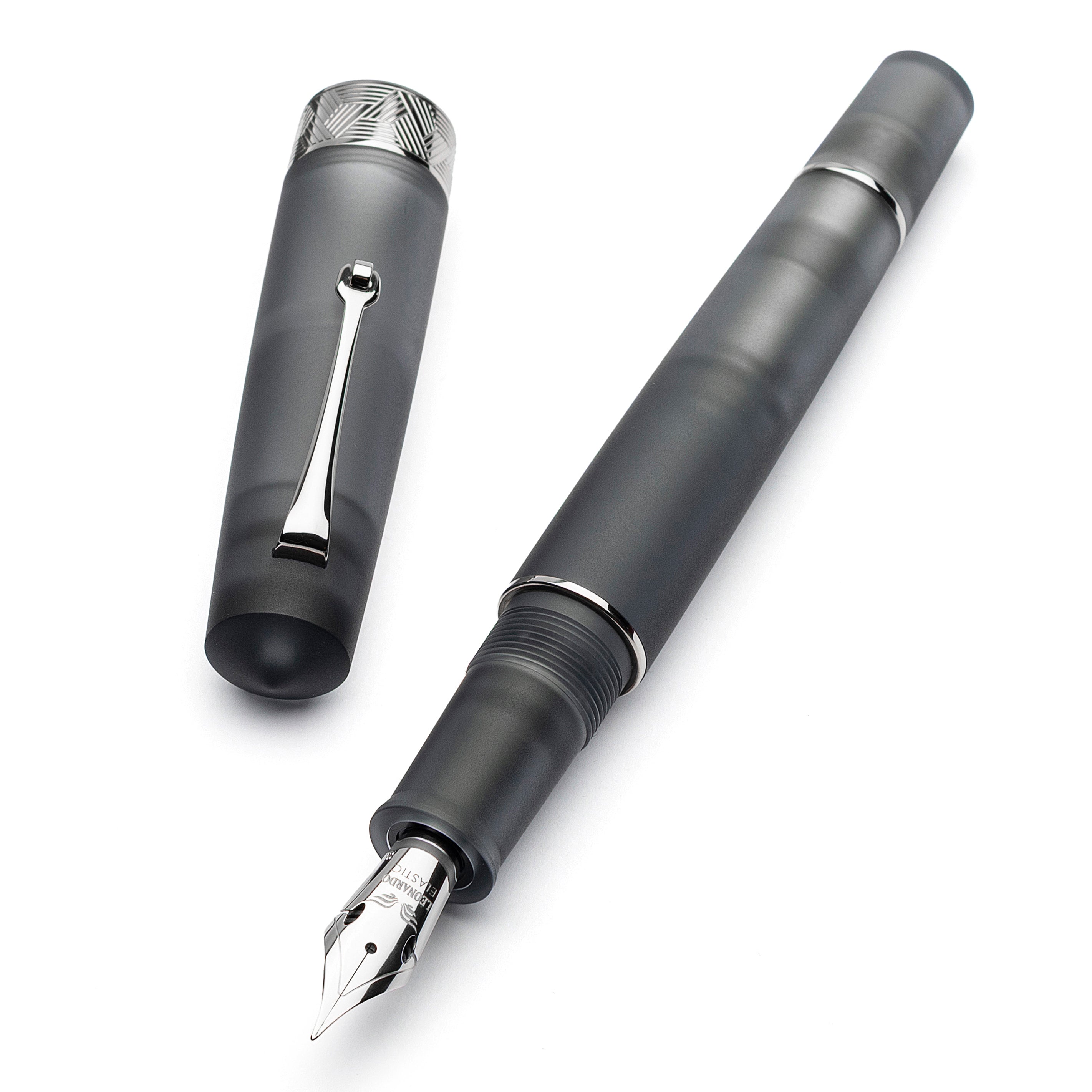 leonardo-officina-italiana-pura-grey-stilografica-grigio-satinato-pennino-acciai image 3