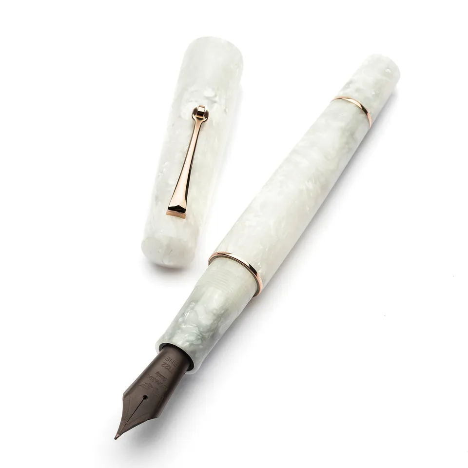 leonardo-officina-italiana-momento-zero-grande-penna-stilografica-resina-ice-pen image 1