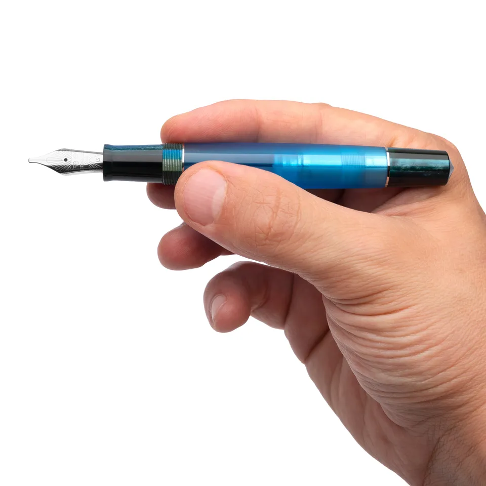 leonardo-officina-italiana-momento-magico-vista-jade-penna-stilografica-verde-gi image 1
