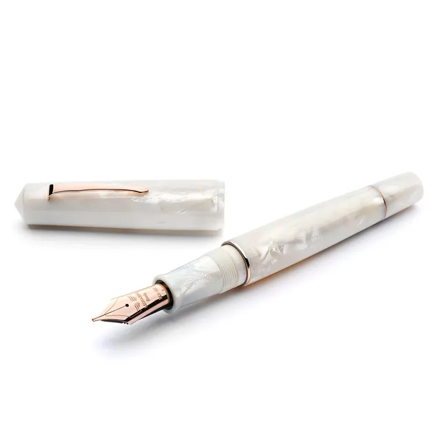 leonardo-officina-italiana-momento-zero-grande-celluloide-bianco-perlato-minimal image 1