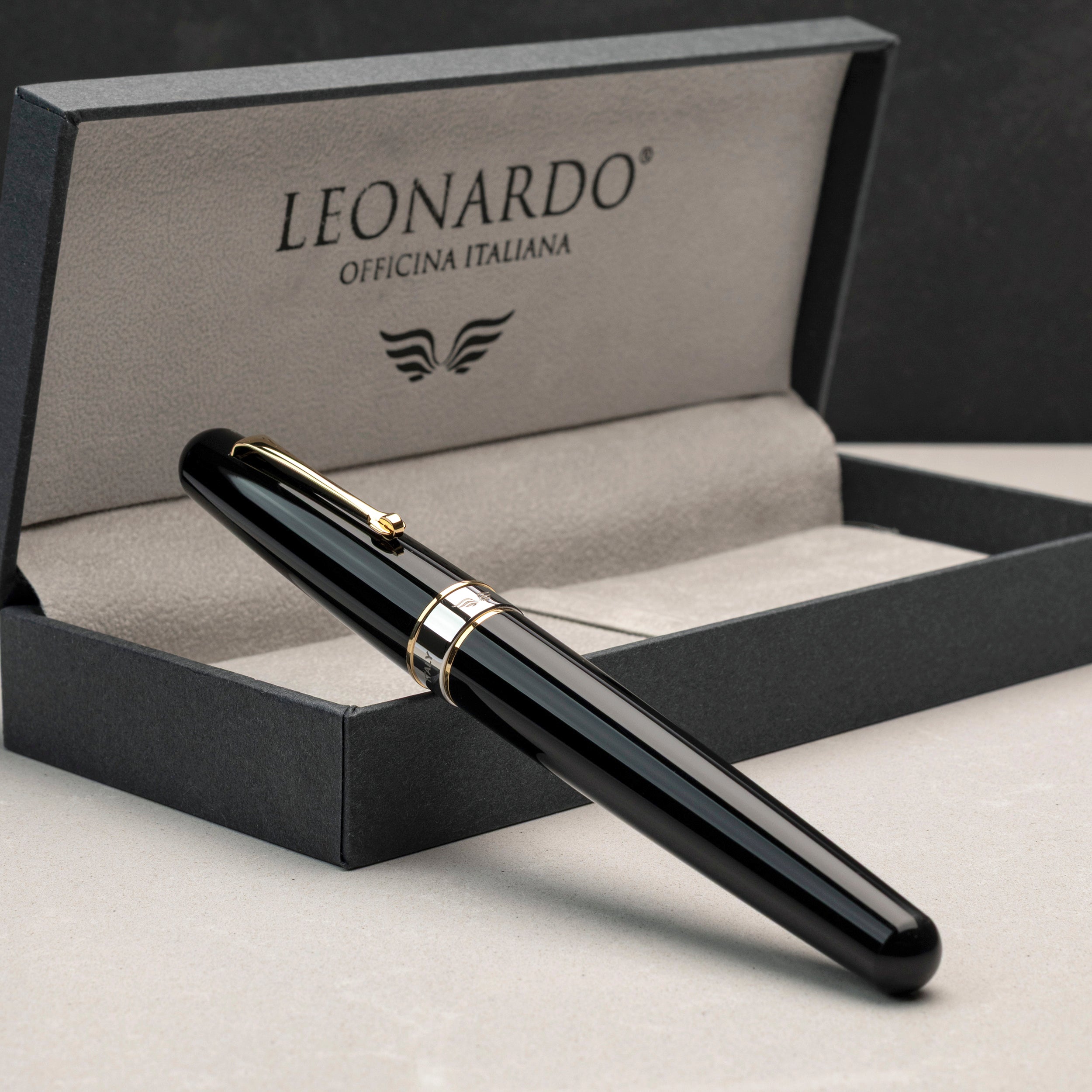 leonardo-officina-italiana-virtuosa-onice-penna-stilografica-con-pennino-in-acci image 1