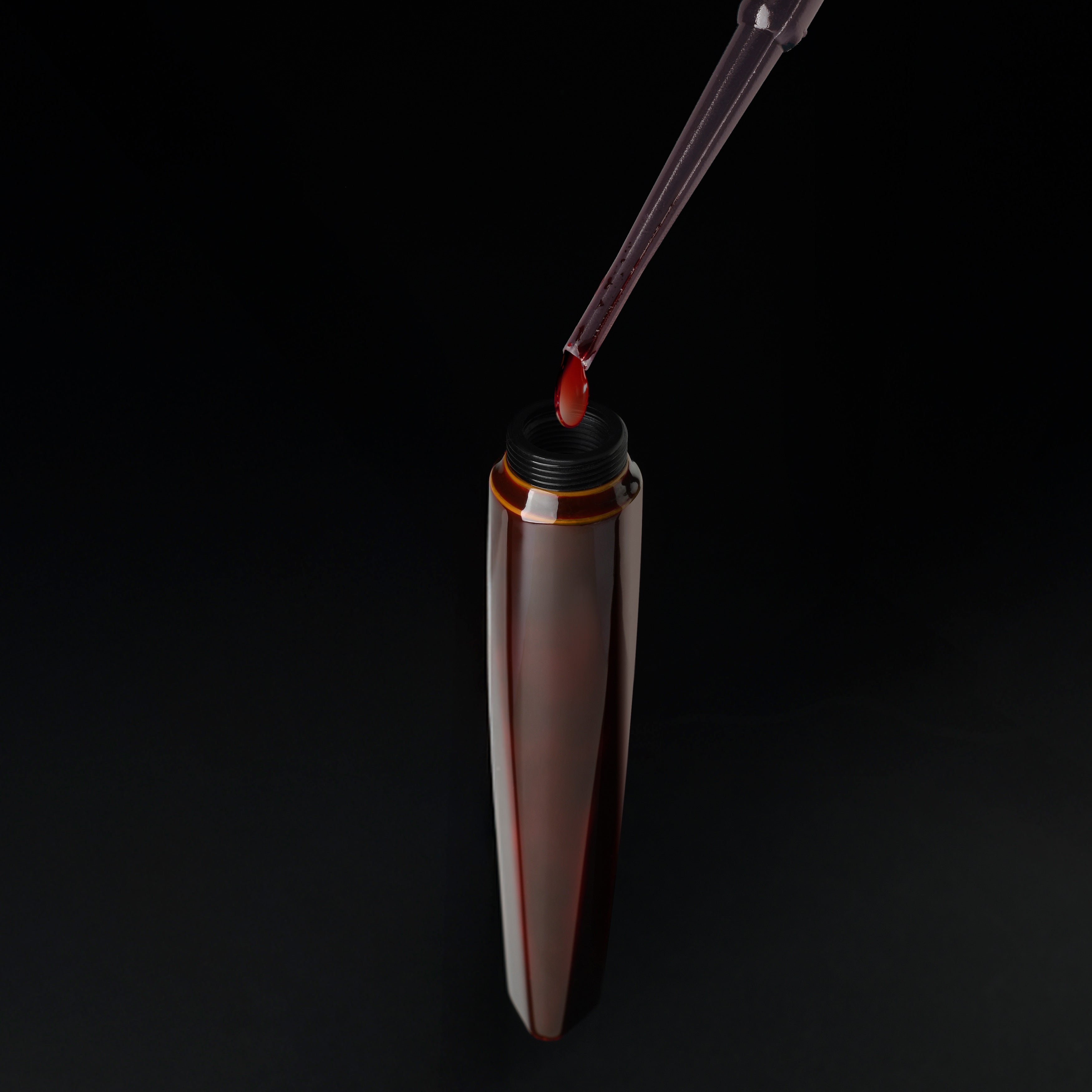 leonardo-officina-italiana-essenza-poliedrica-tamenuri-rosso-penna-stilografica- image 4