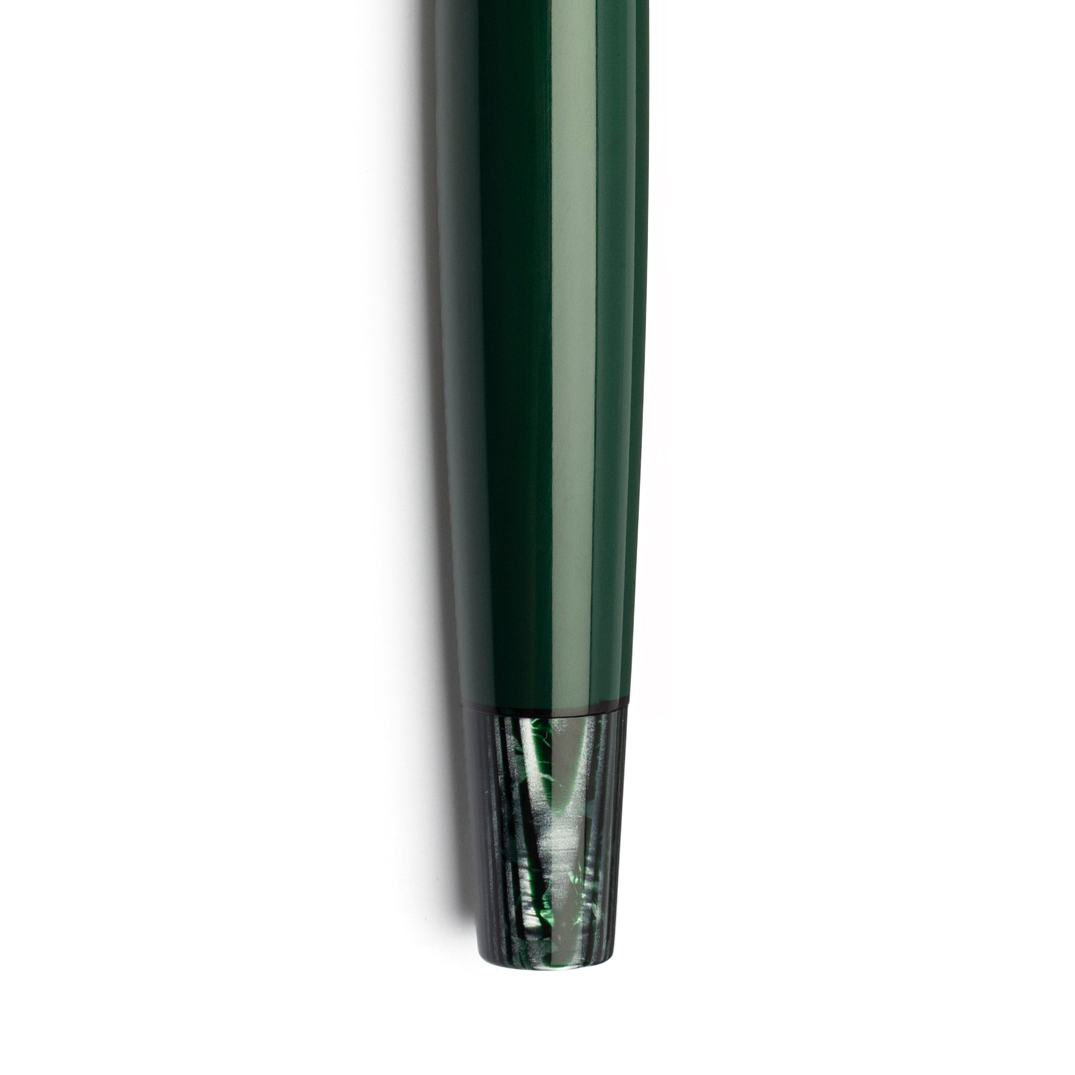 leonardo-officina-italiana-essenza-red-tamenuri-penna-stilografica-pennino-oro-8 image 3