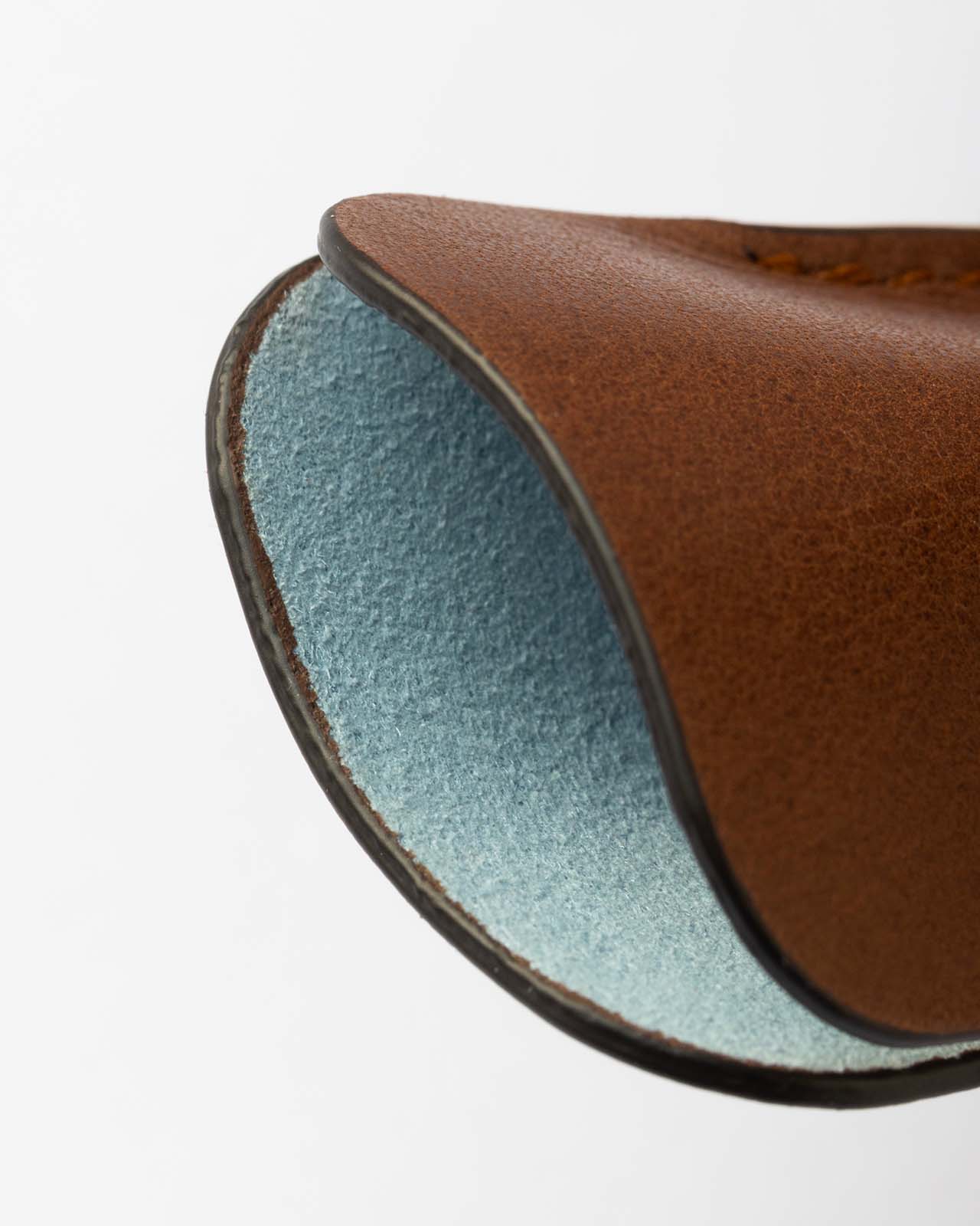 scribo-astuzen-classico-seppia-pochette-in-pelle-porta-penne image 2