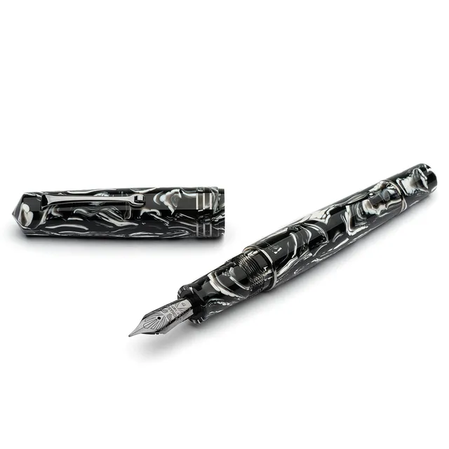 leonardo-officina-italiana-momento-zero-grande-acetato-celeste-argento-stilograf image 1