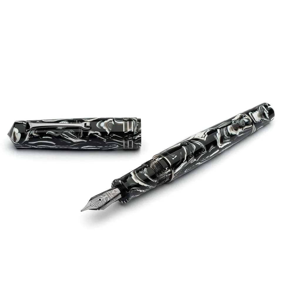 leonardo-officina-italiana-momento-zero-grande-acetato-celeste-argento-stilograf image 1