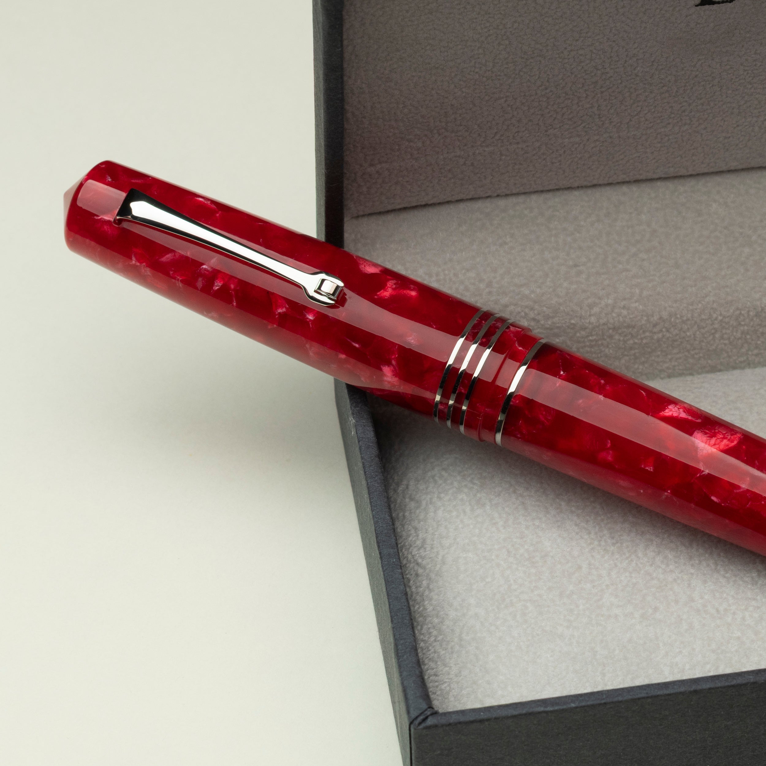 leonardo-officina-italiana-momento-zero-grande-2-0-marmo-rosso-penna-stilografic image 3