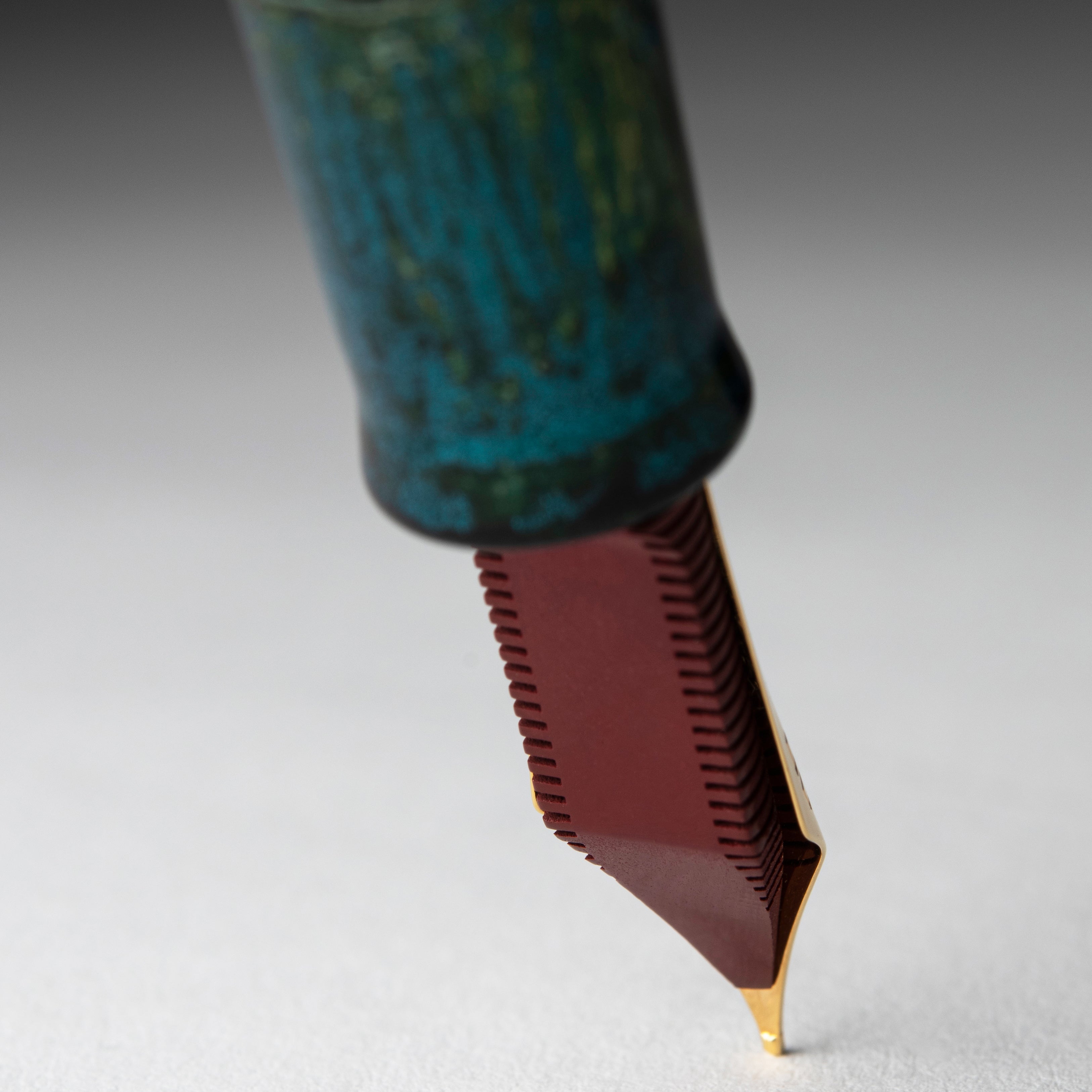 leonardo-officina-italiana-momento-zero-grande-minimalist-togidashi-kawarinuri-b image 4